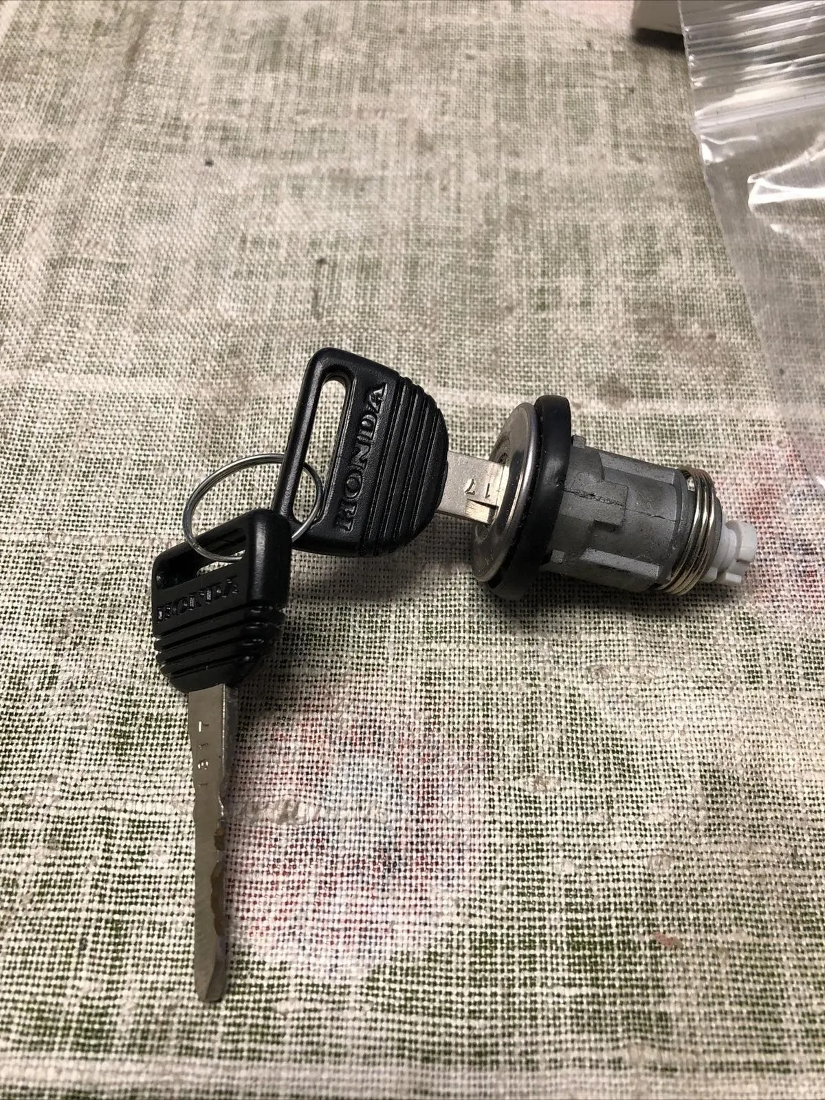Honda Door Lock W/ 2 Keys K55A