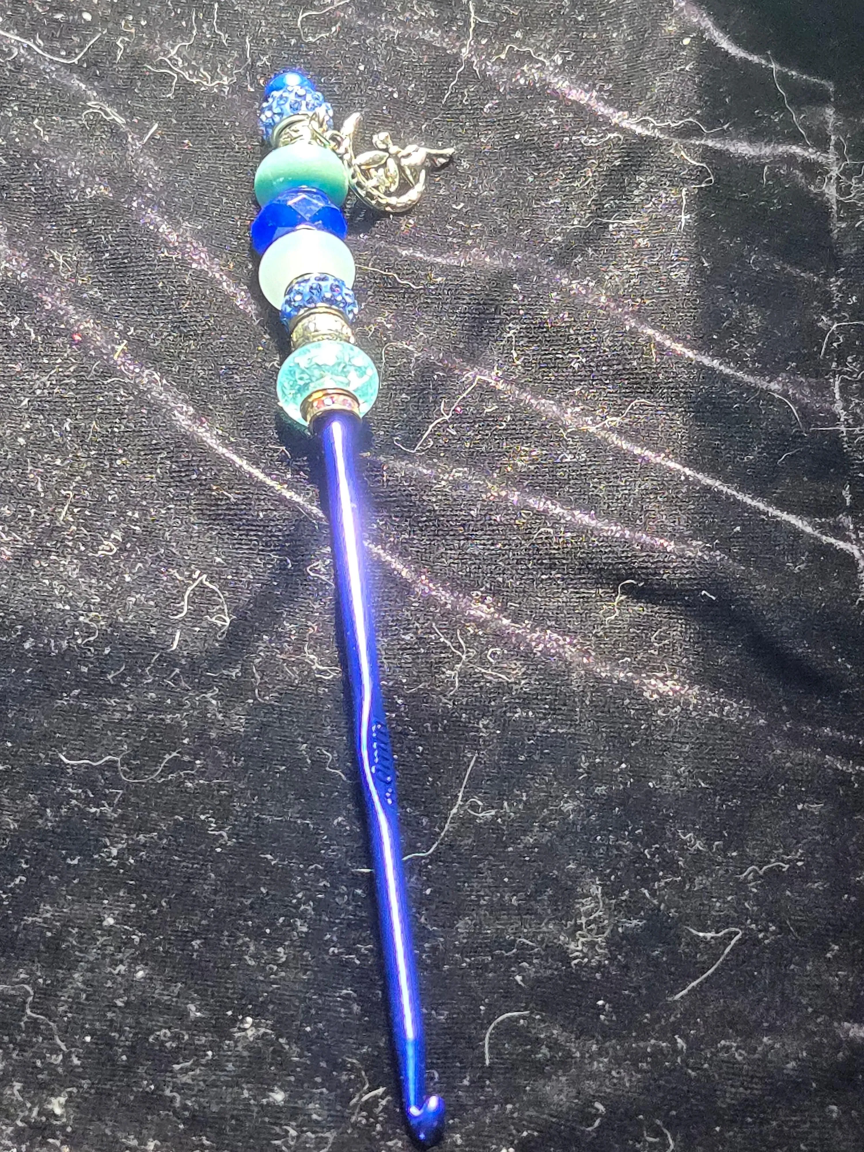 Blue Beaded Crochet Hook 4mm With Moon Fairy Charm