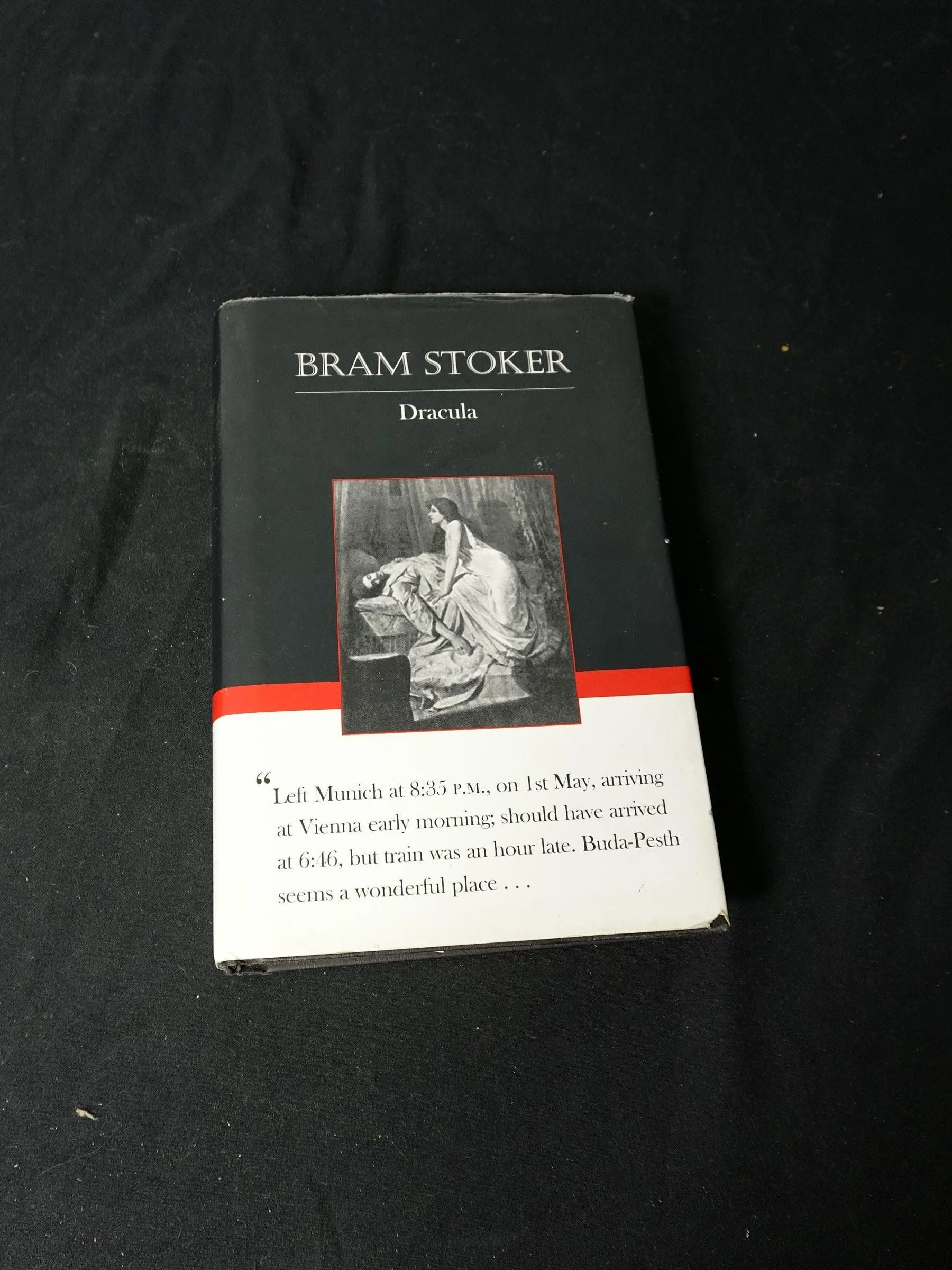 Bram Stoker Dracula Borders Classics Book