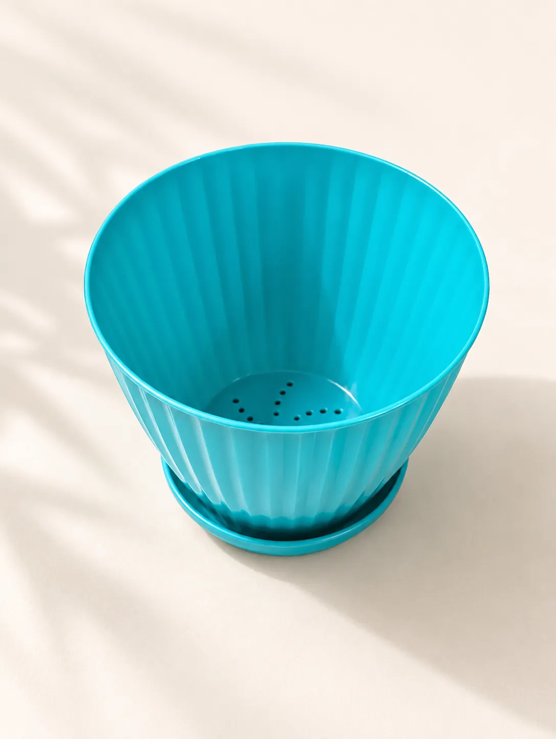 6" Ribbed Plastic Plant Pot with Drainage Saucer - Turquoise Blue