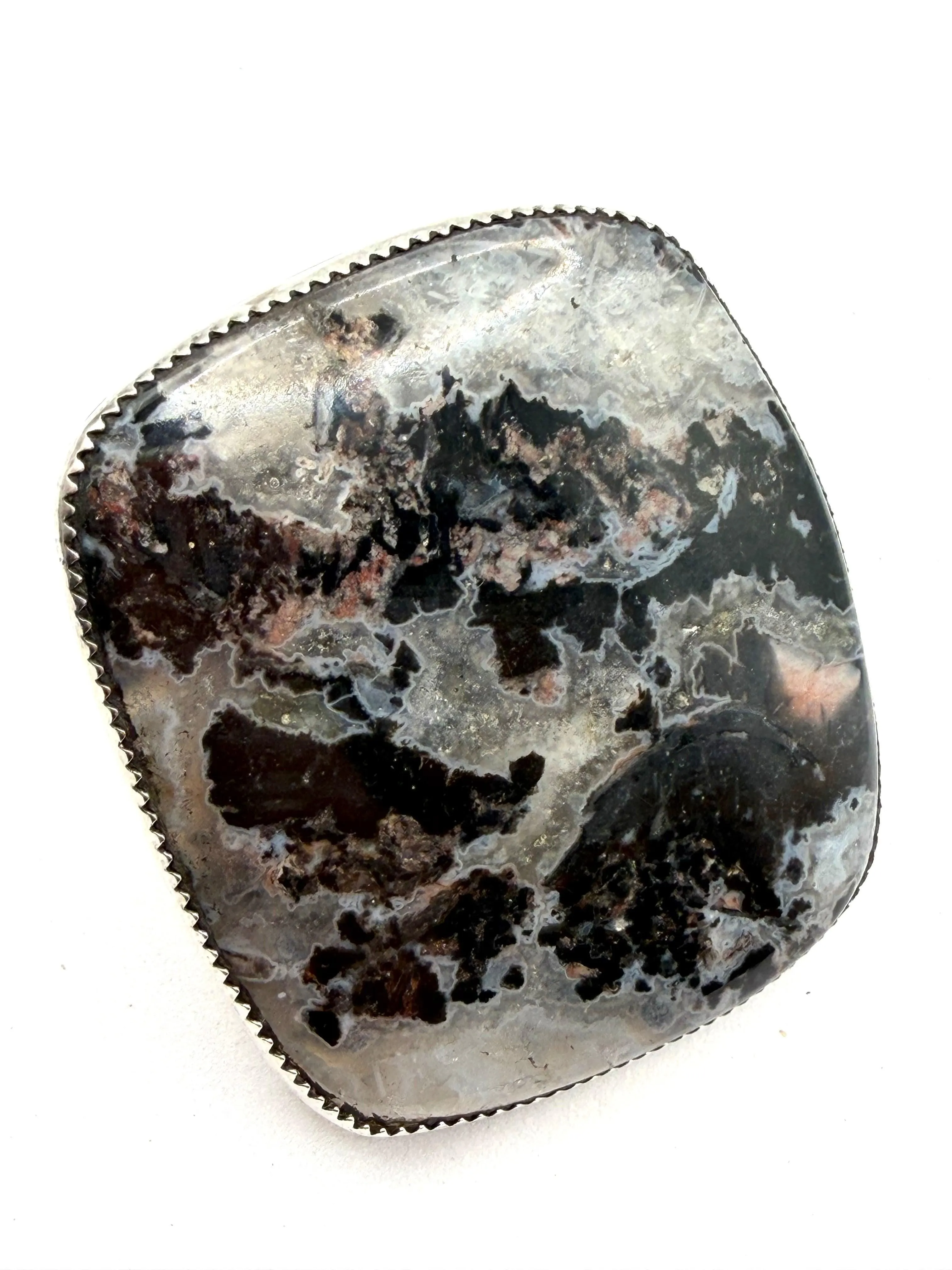 NATIVE HANDMADE PLUME CHALCEDONY RING SIZE 7.5" SIGNED BY CYNTHIA BEGAY (MW 465)