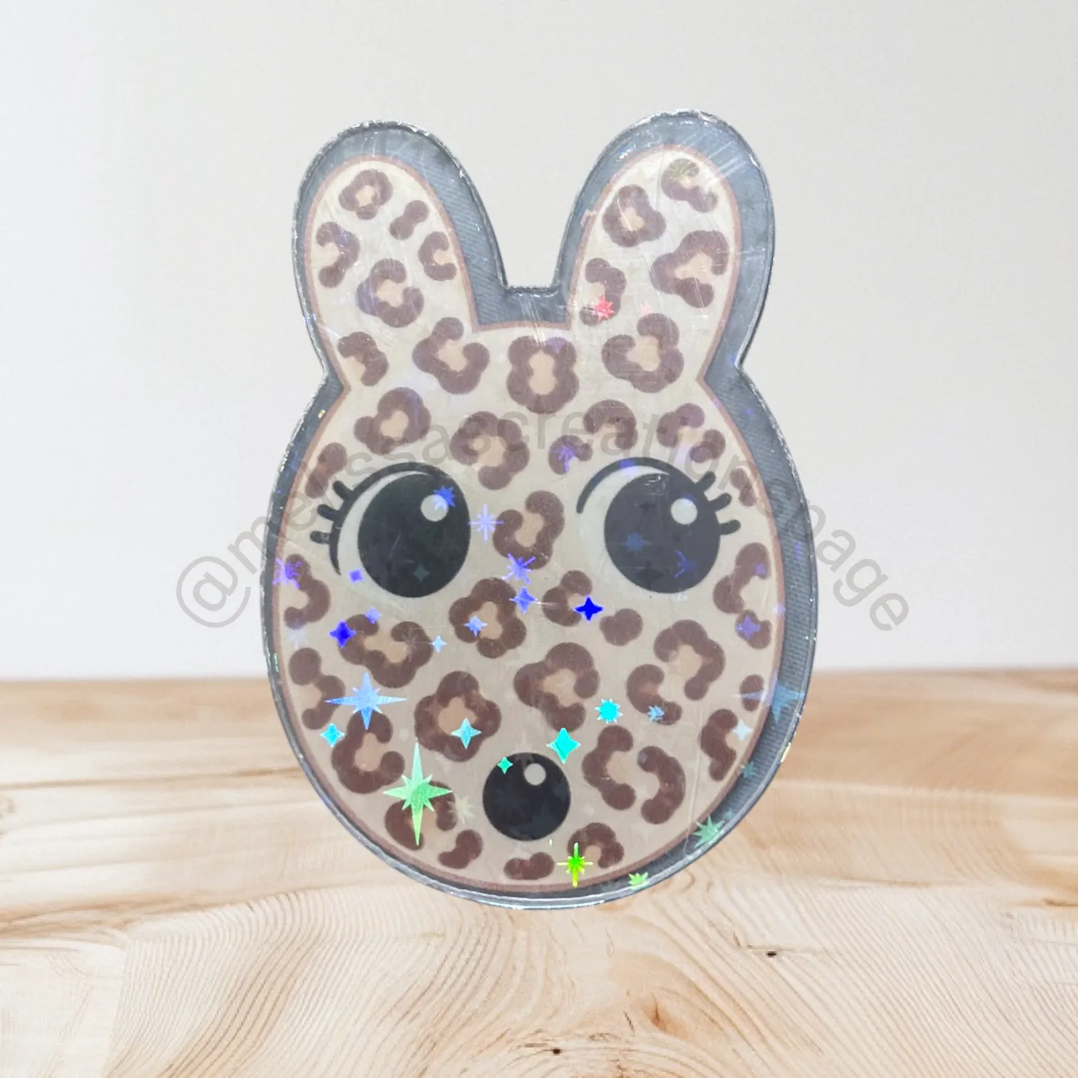 Brown cheetah Robby