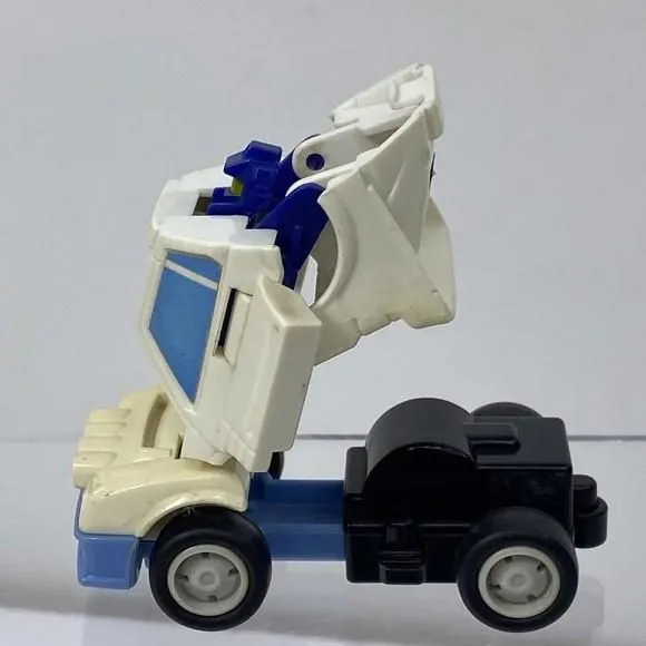 Listing Image Blurred Background