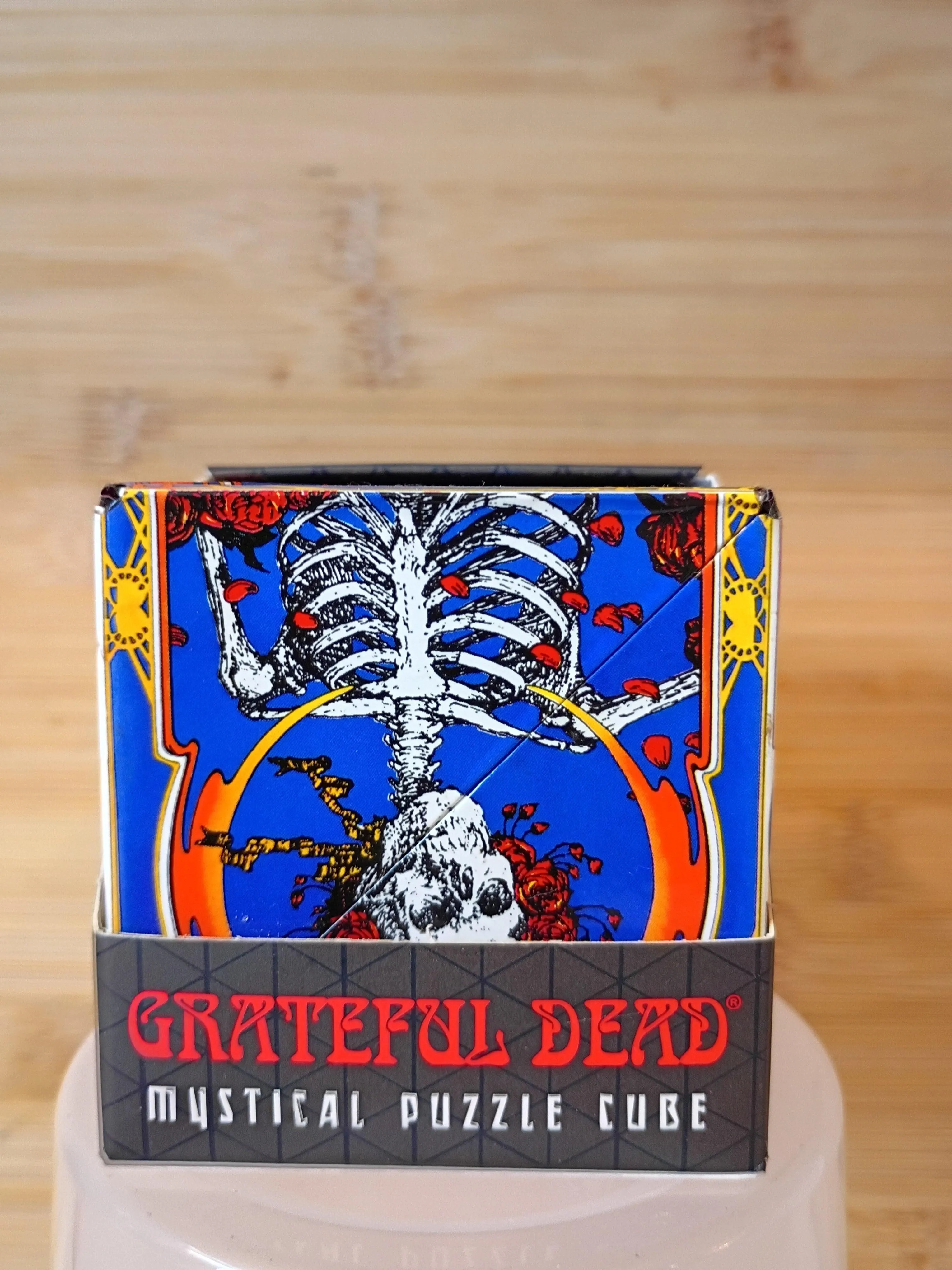Grateful Dead Shashibo Magnetic Puzzle Cube – Skull & Roses Edition