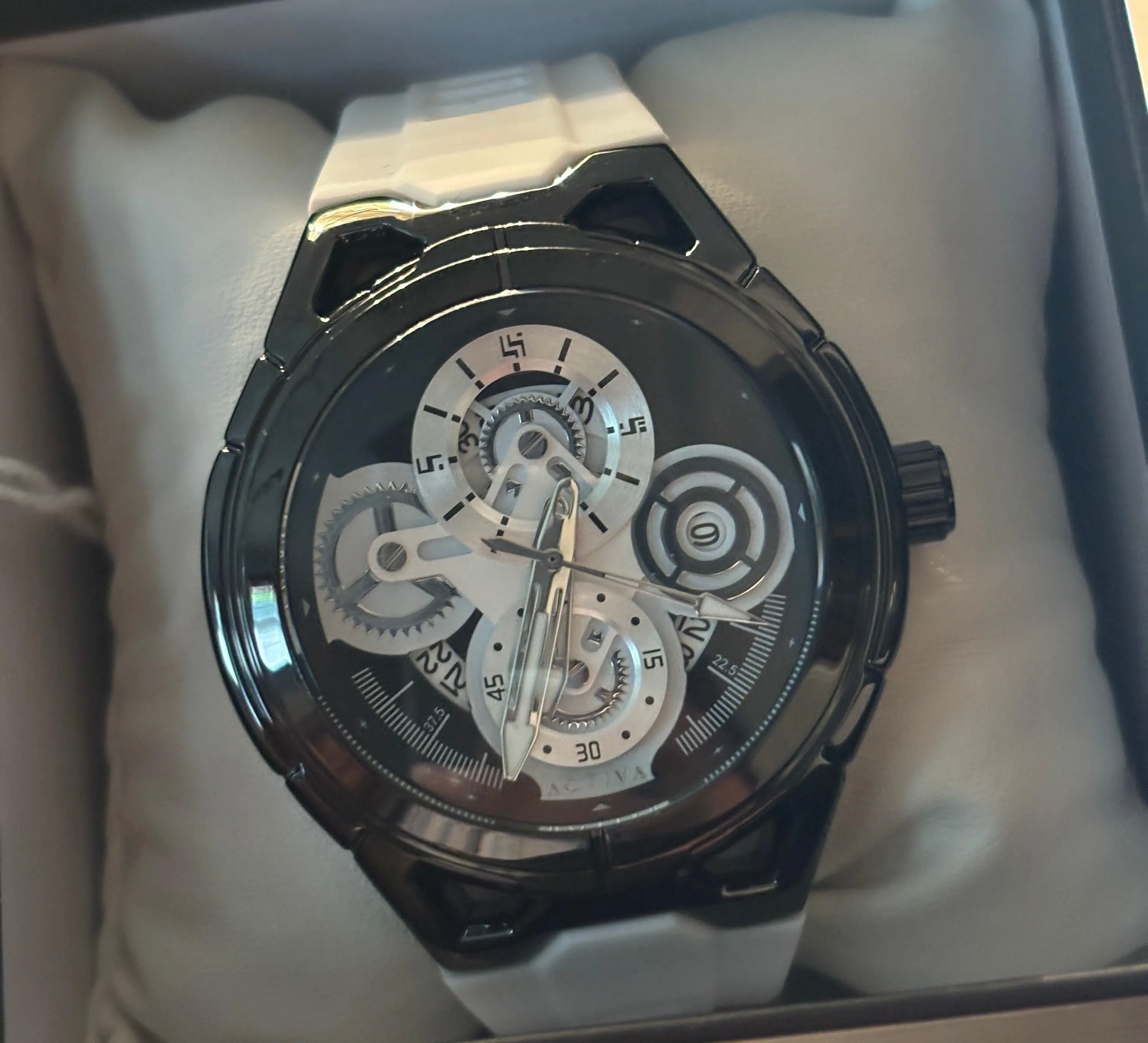 NEW Invicta Activa Drift - 44mm