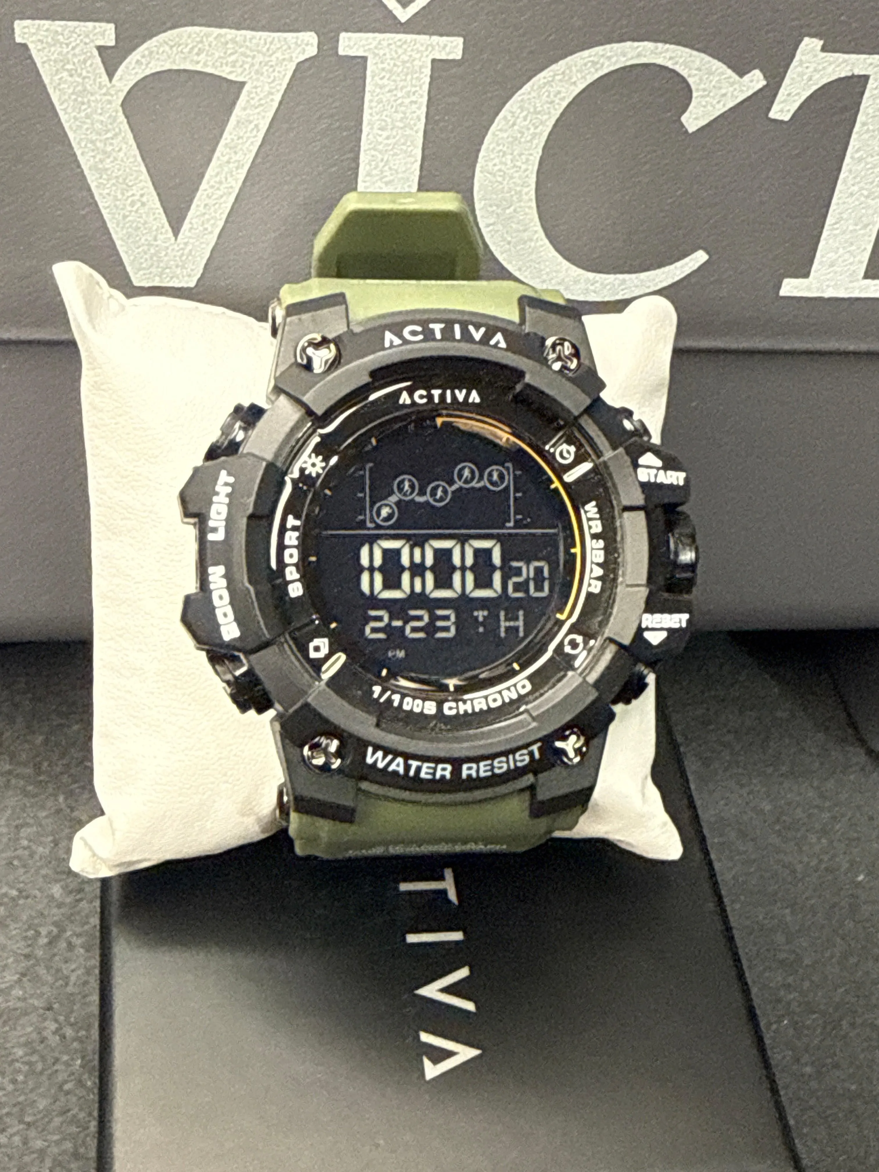 Activa Summit X Invicta Digital - 50mm. Black and green