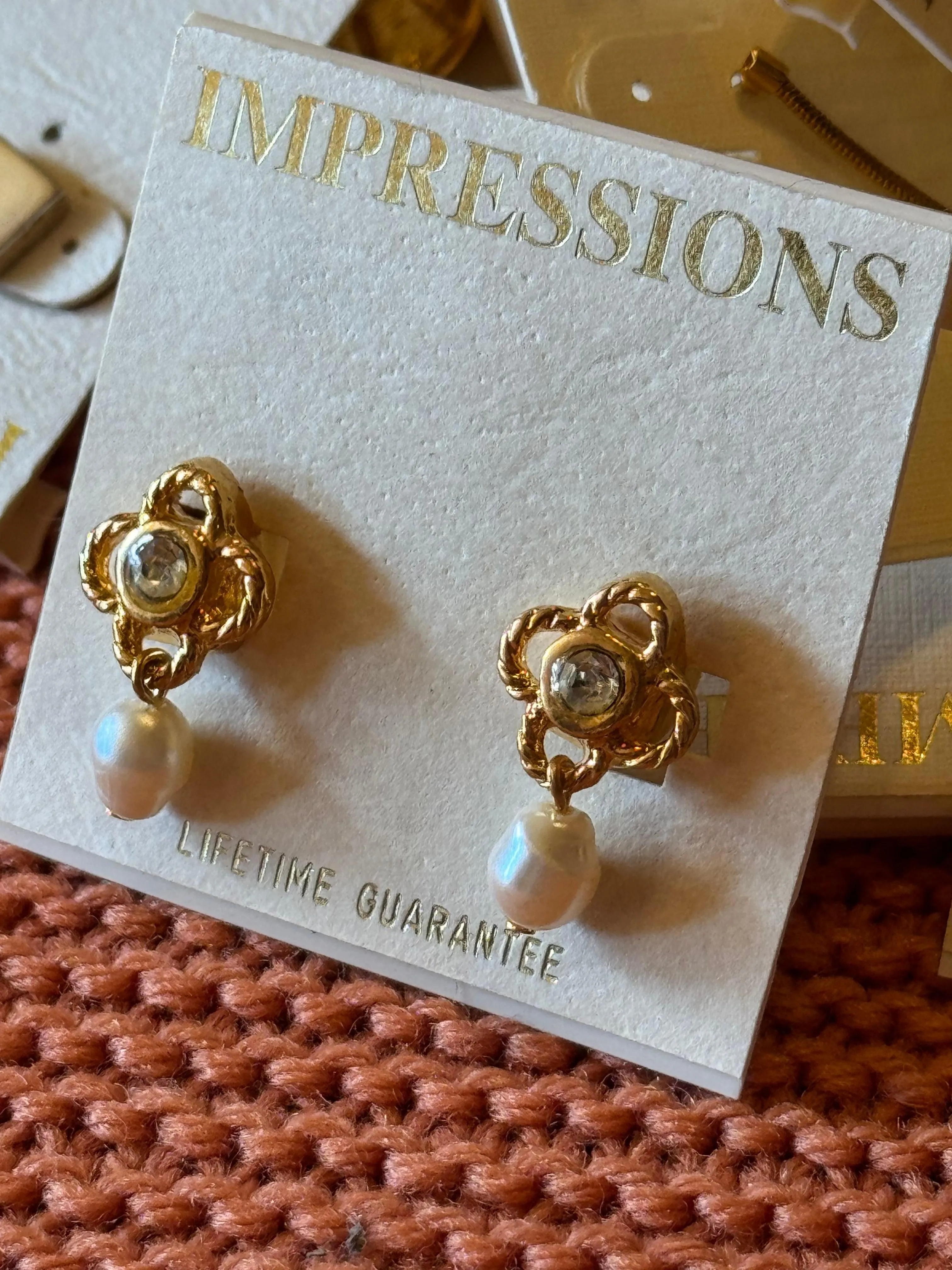 [JJL] Vintage Impressions Gold Rope Flower Rhinestone Baroque Pearl Drop Earrings Original Card 1980s Costume Jewelry