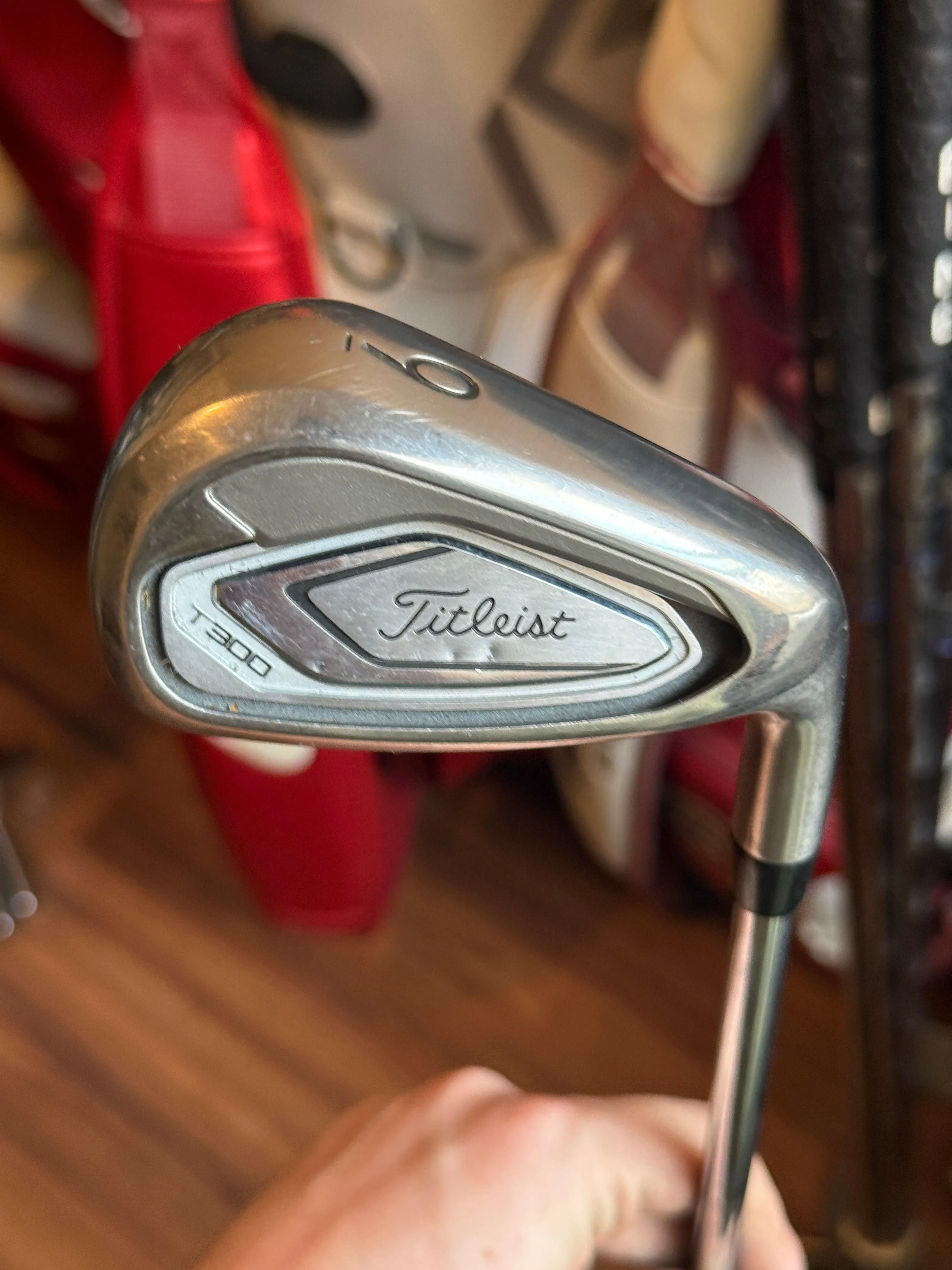 Titleist T300 9 Iron w/AMT Red R300 Regular Steel Shaft
