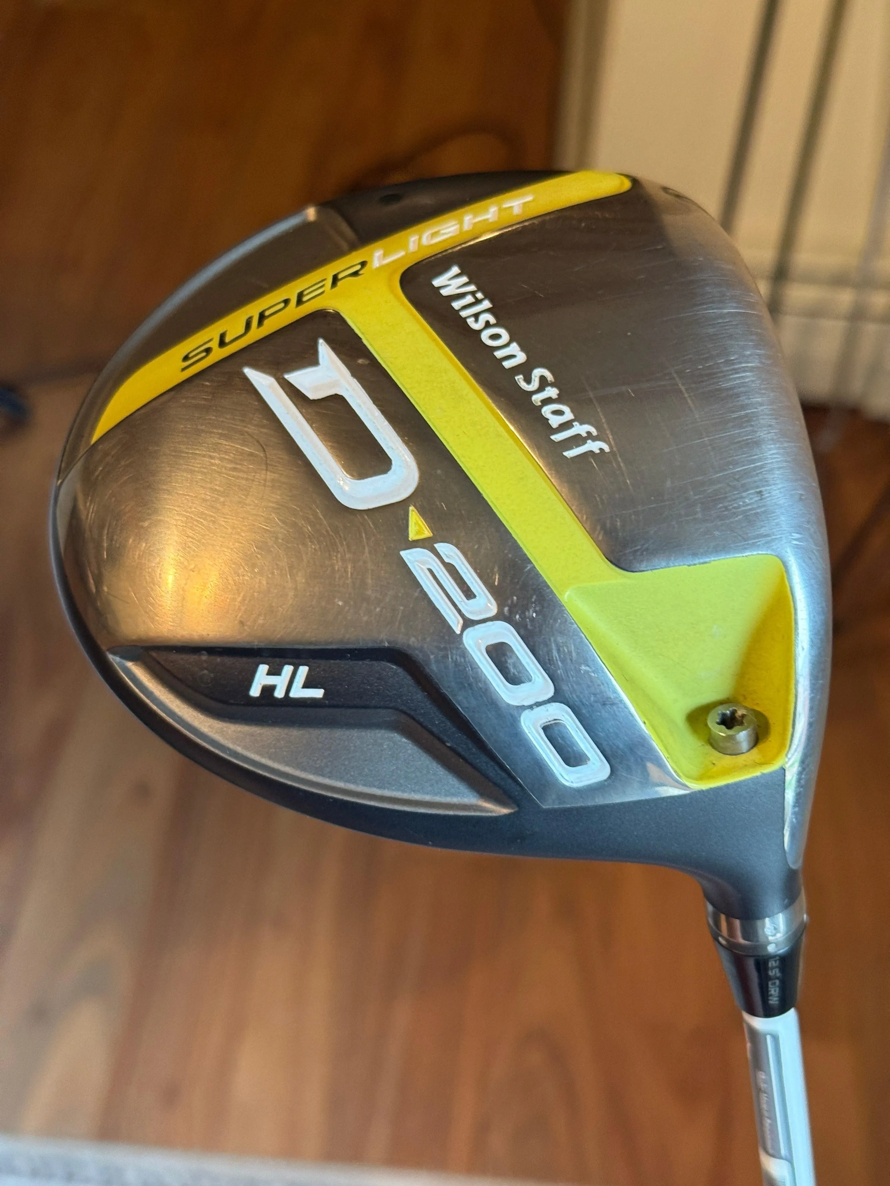 Wilson Staff D-200 High Launch Ladies Driver w/HC