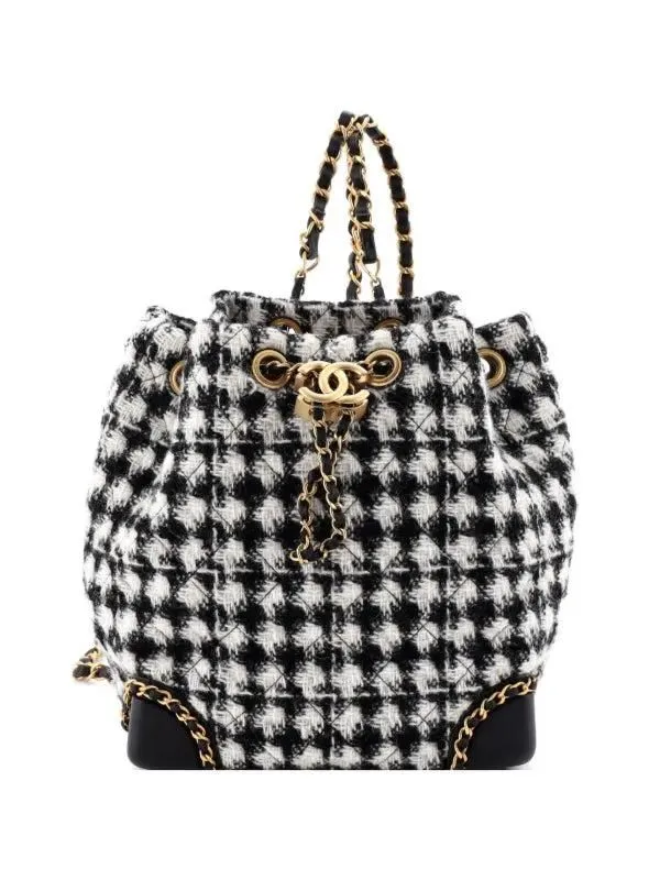 Chained Drawstring CC Bucket Quilted Houndstooth Tweed Small backpack