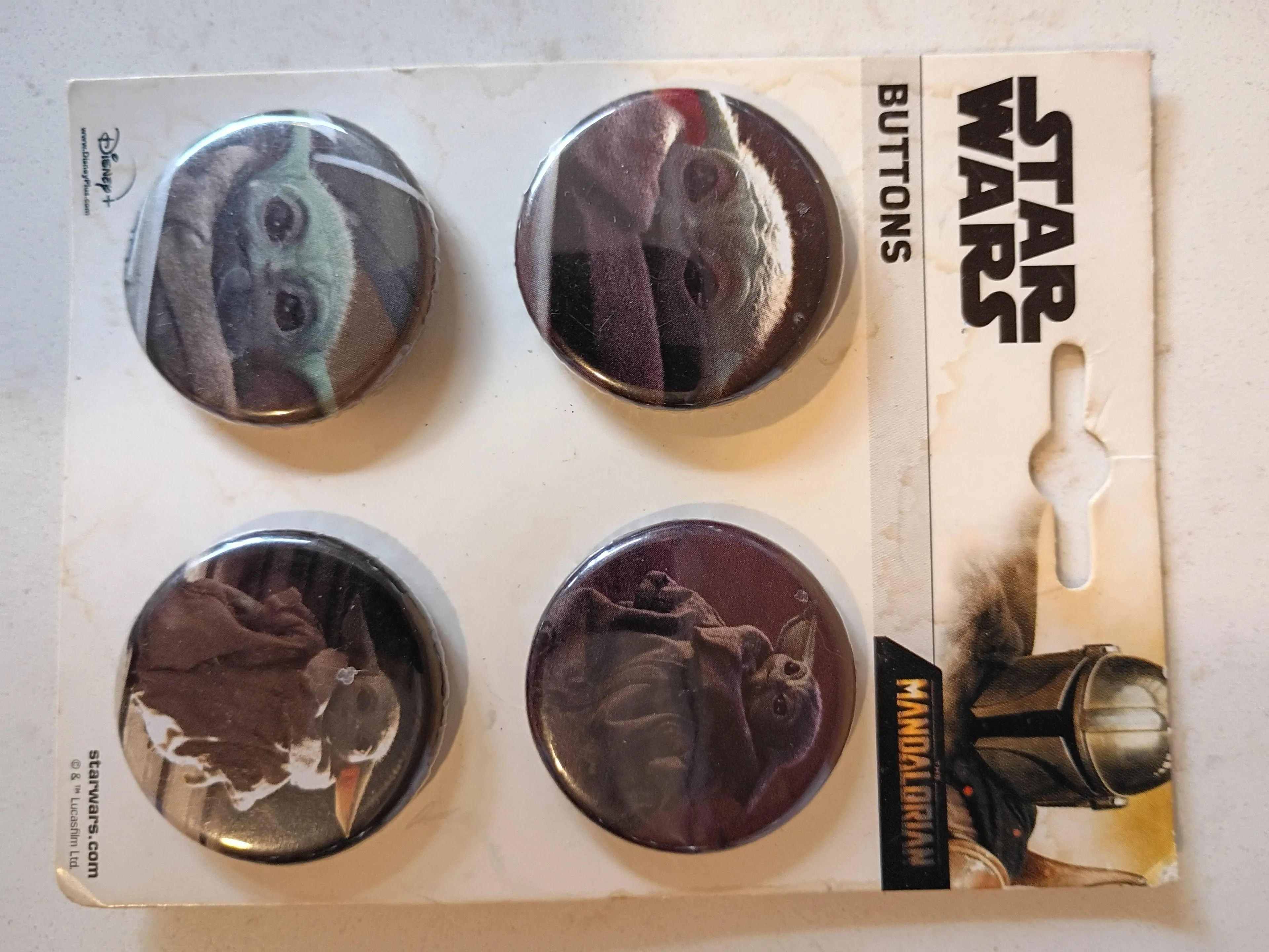 Star Wars: The Mandalorian Badge Button Pin Set Featuring Grogu (Baby Yoda) - Near Mint