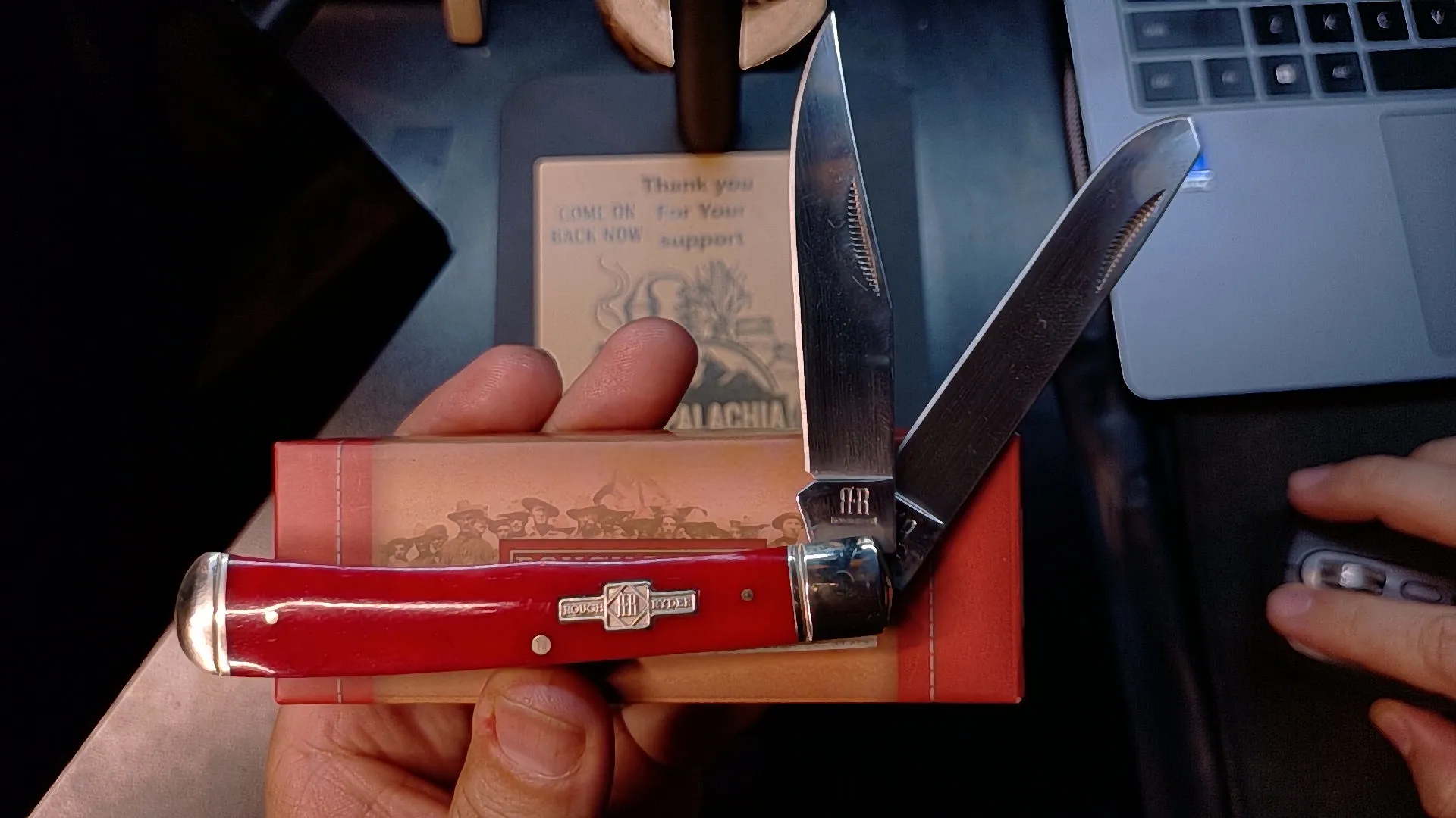 Rough Rider Trapper Red Smooth Bone