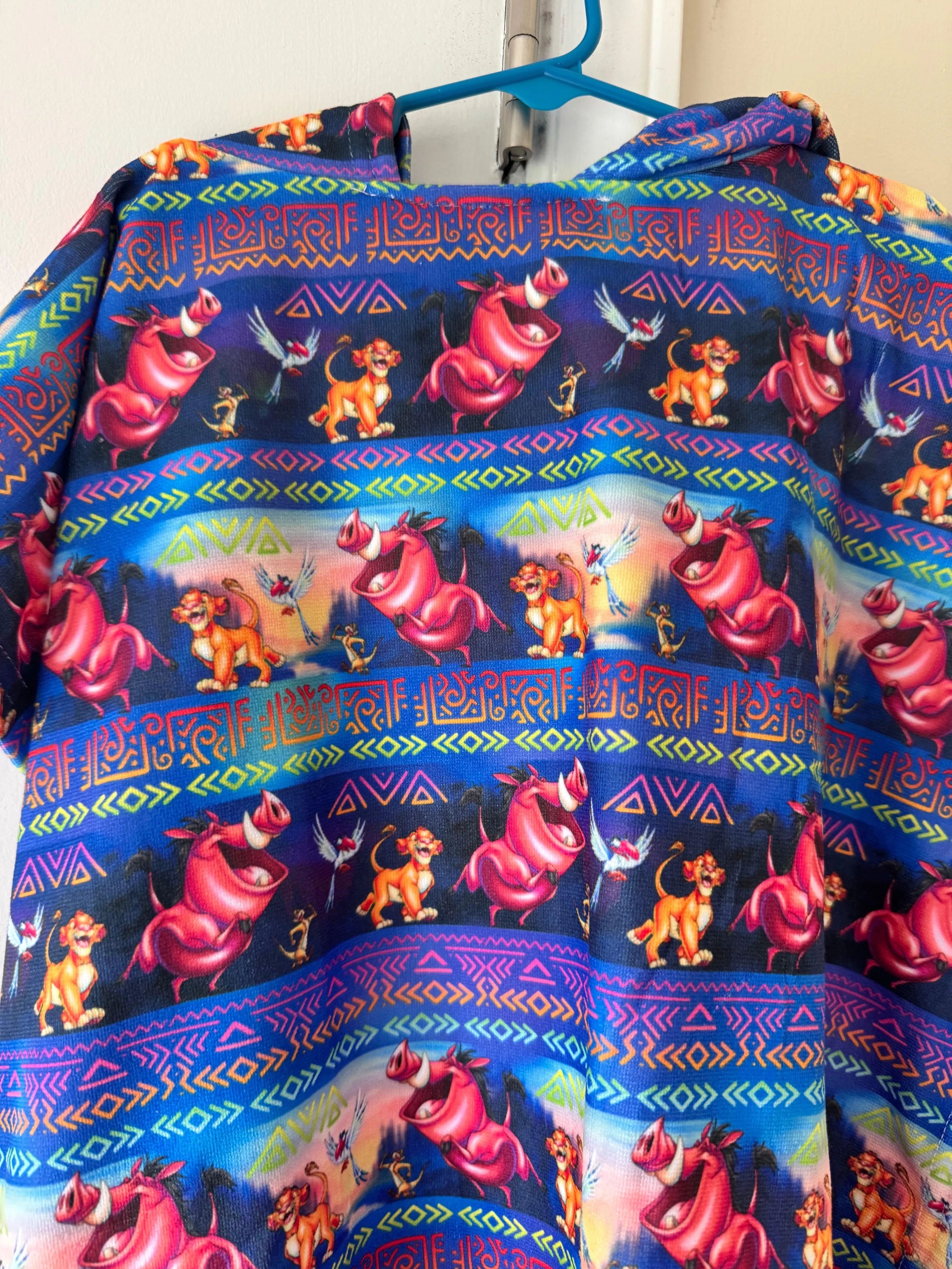 King Hooded Beach Towel