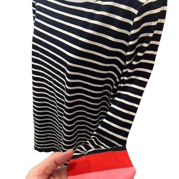 Listing Image Blurred Background