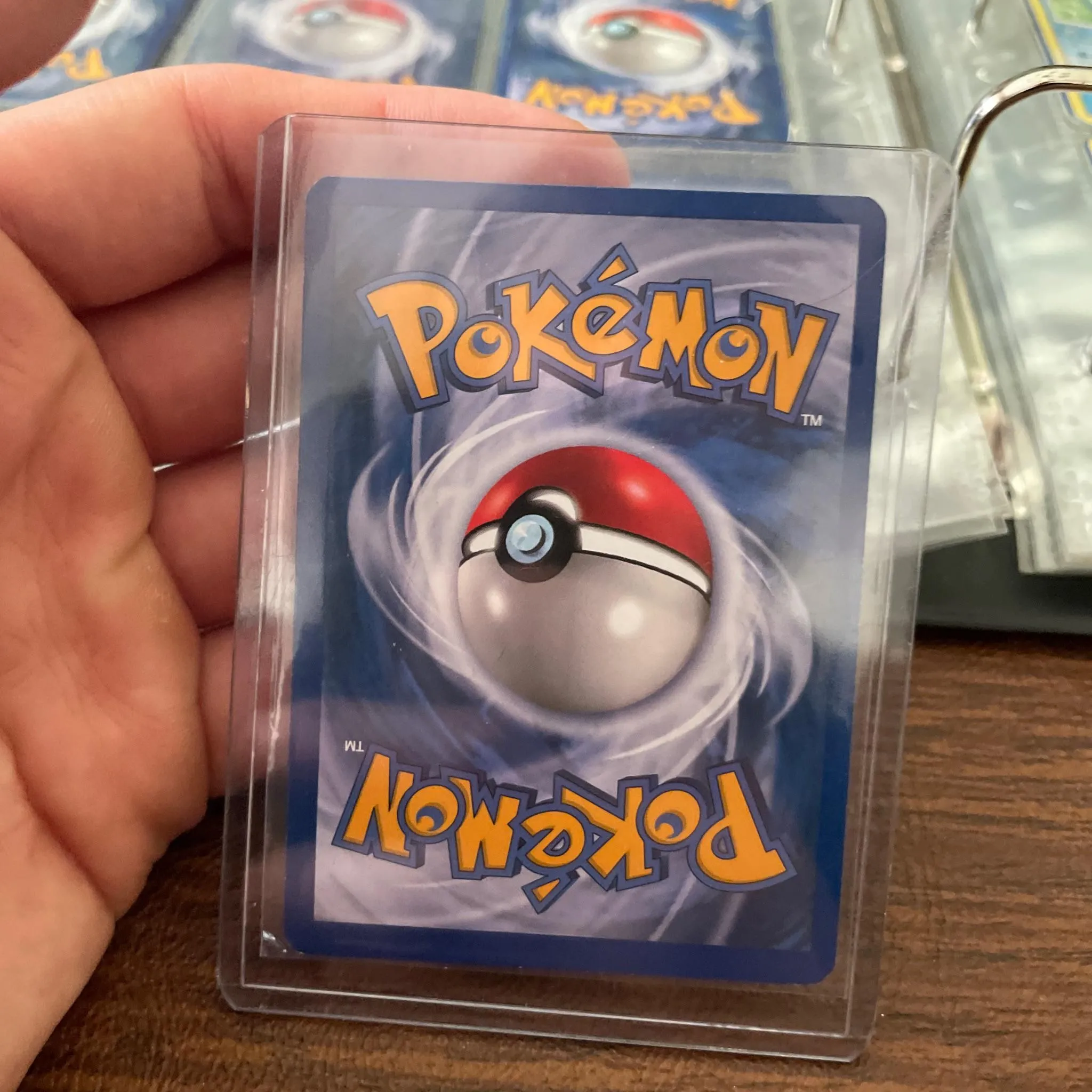 Listing Image Blurred Background