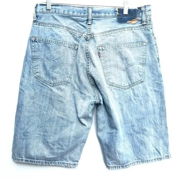 Product image for Vintage Levi’s men’s long denim Bermuda knee jean shorts 33