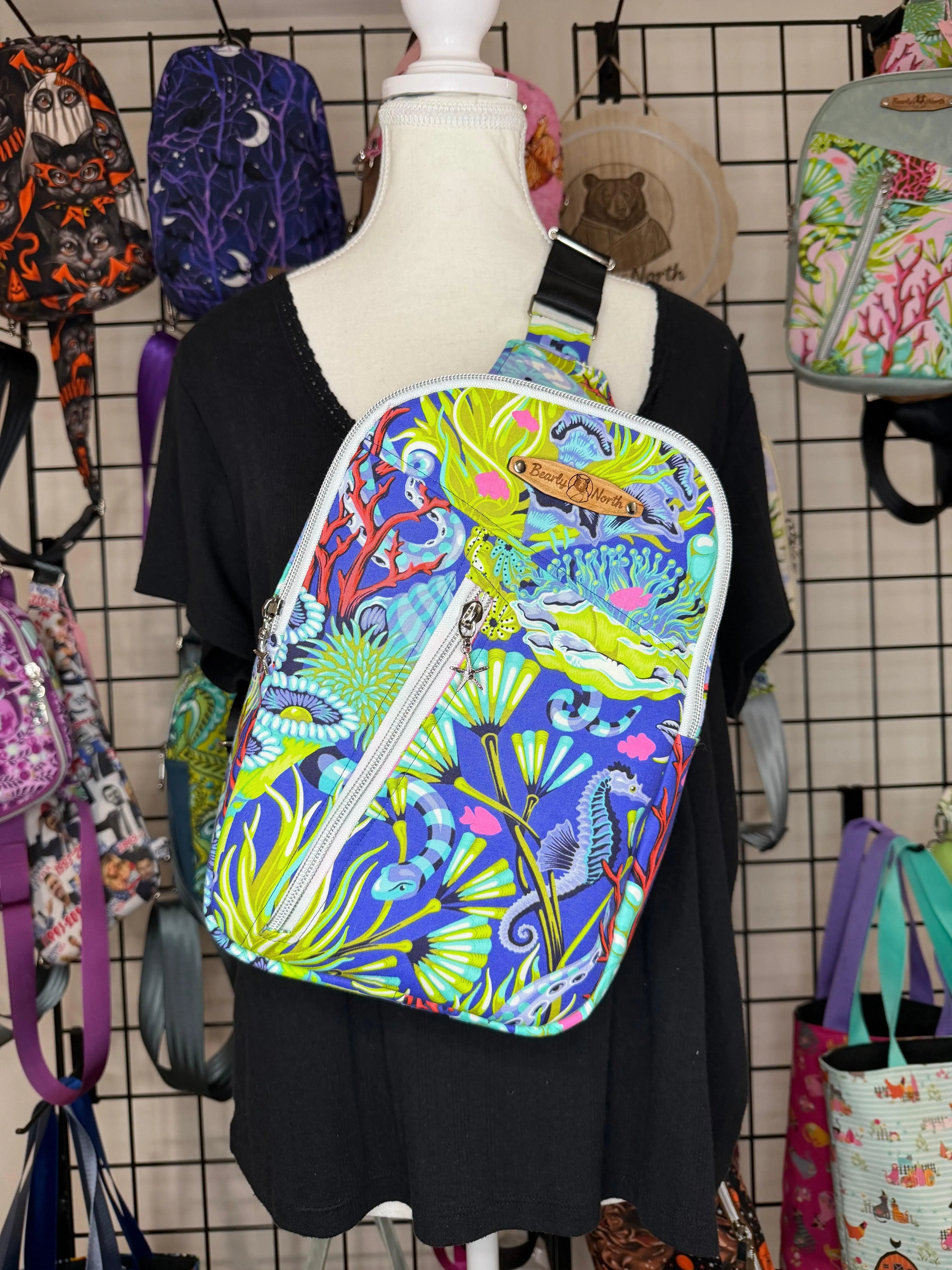 Reef What You Sew Trio Sling Bag