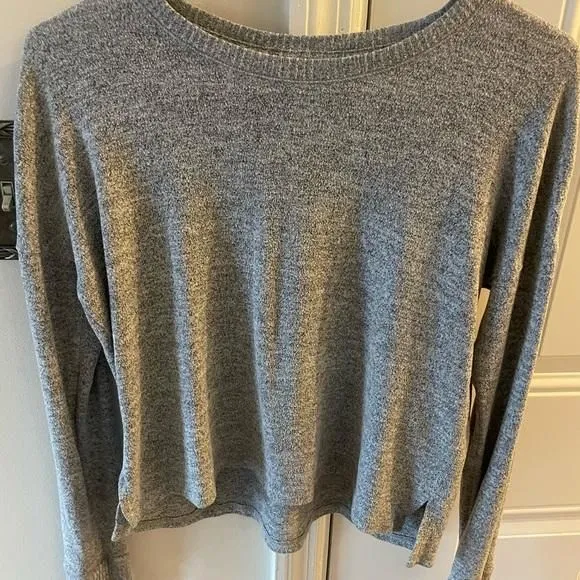 Product image for Gray Abercrombie & Fitch top size XS