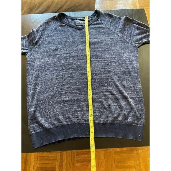 Listing Image Blurred Background