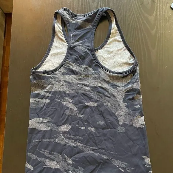 Listing Image Blurred Background