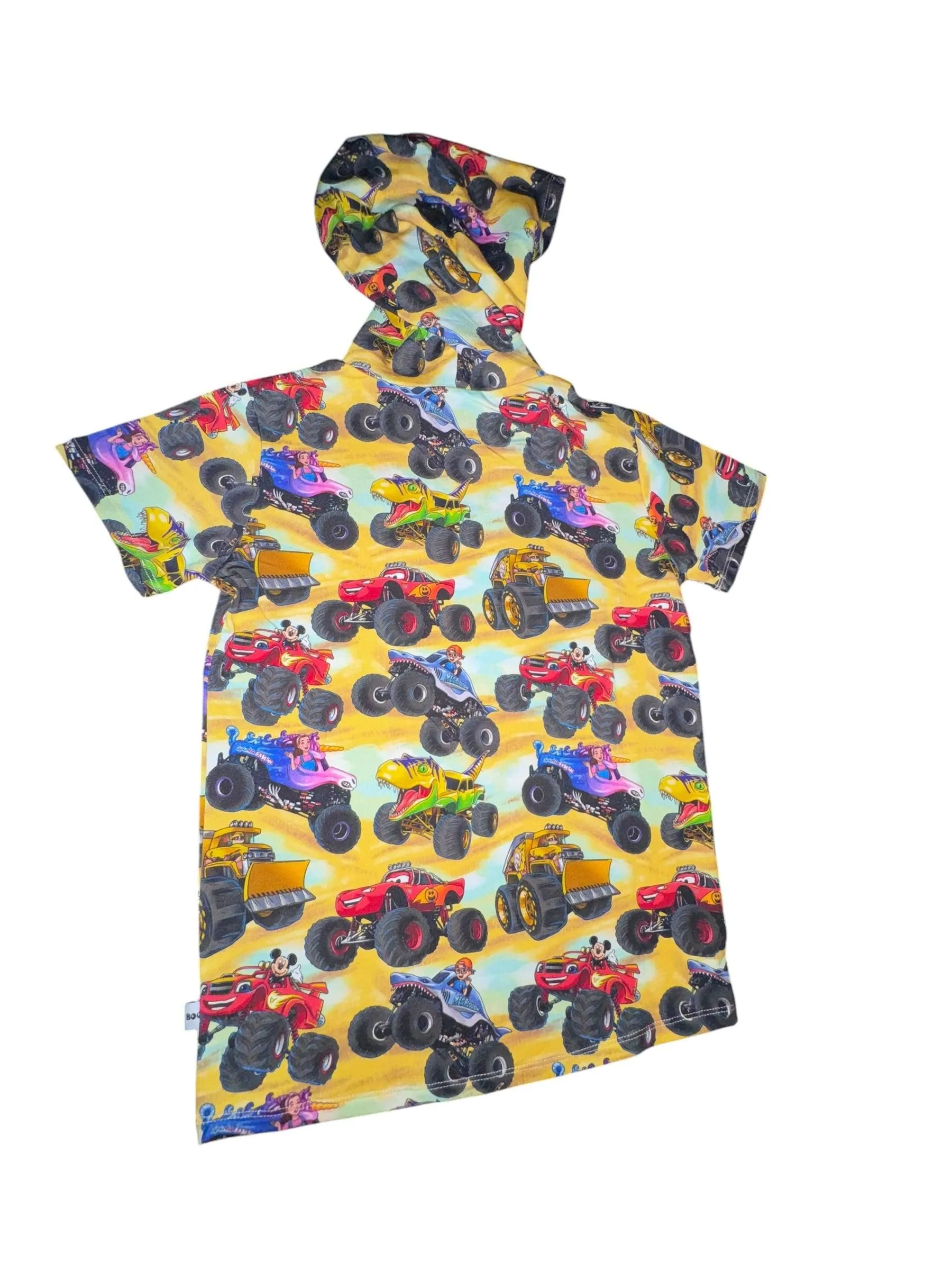 Sandy Adventure Short Sleeve Hoodie- 7/8