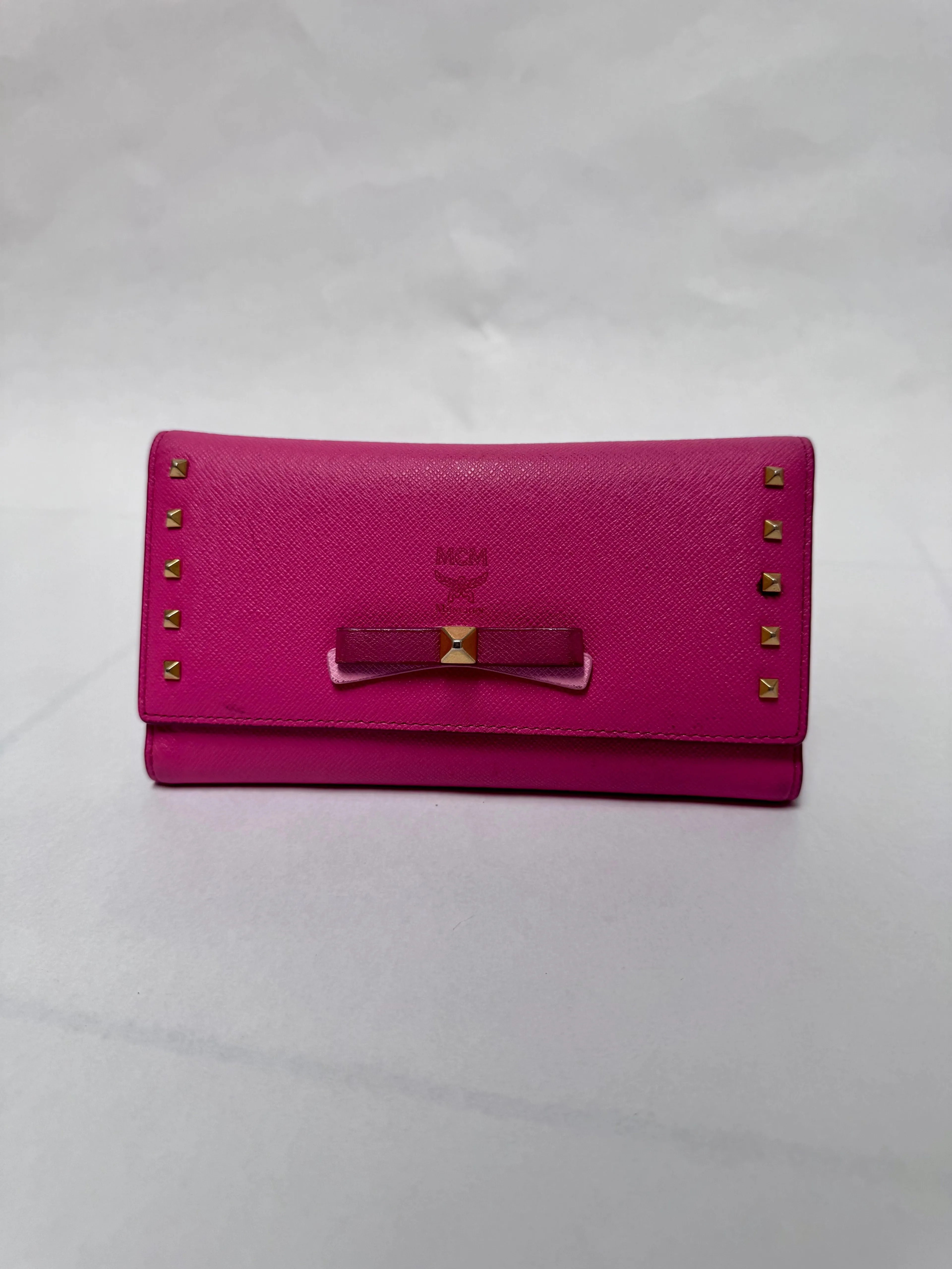 MCM portefeuille rose avec noeud