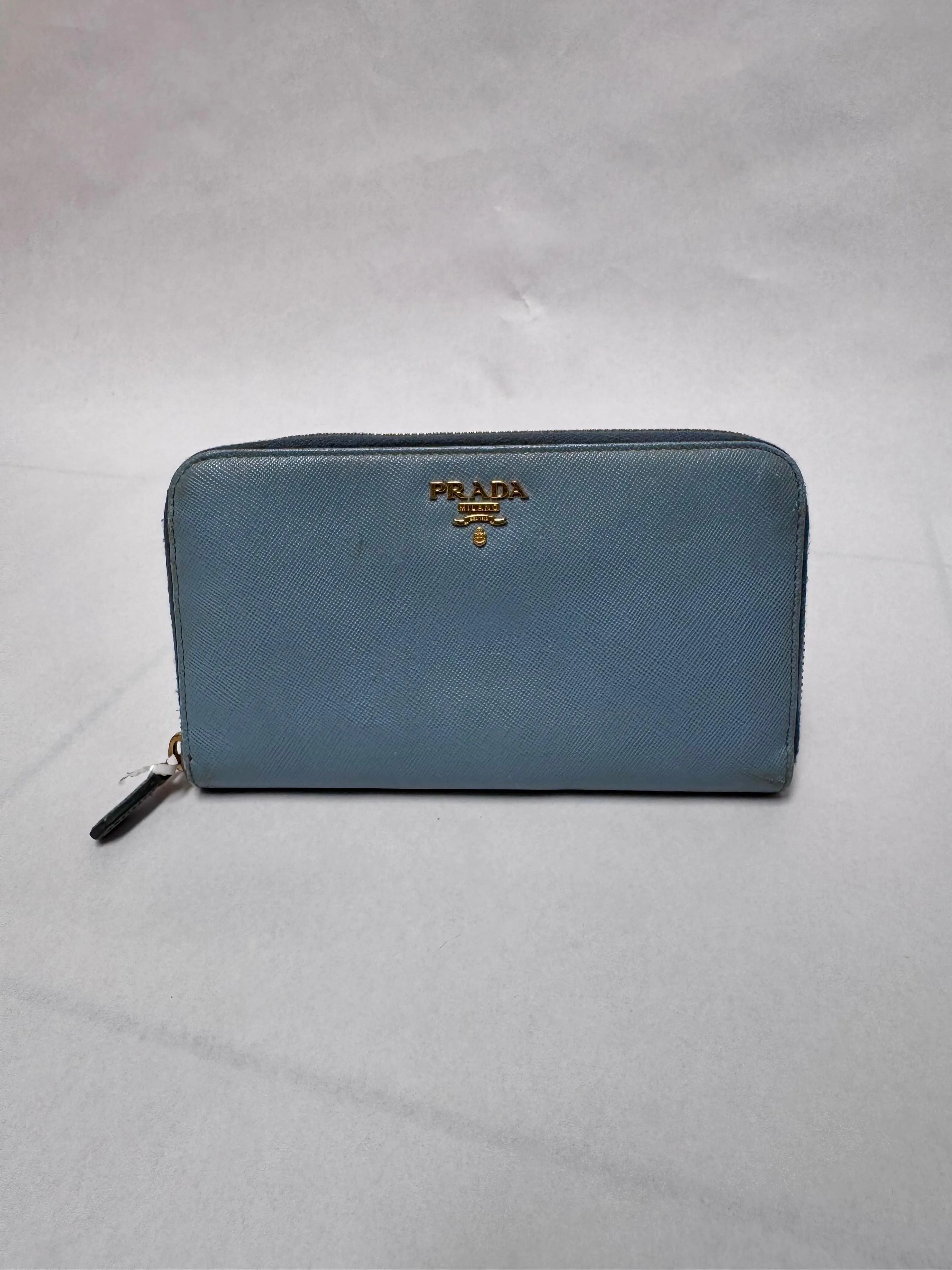 Prada portefeuille cuir saffiano bleu ciel
