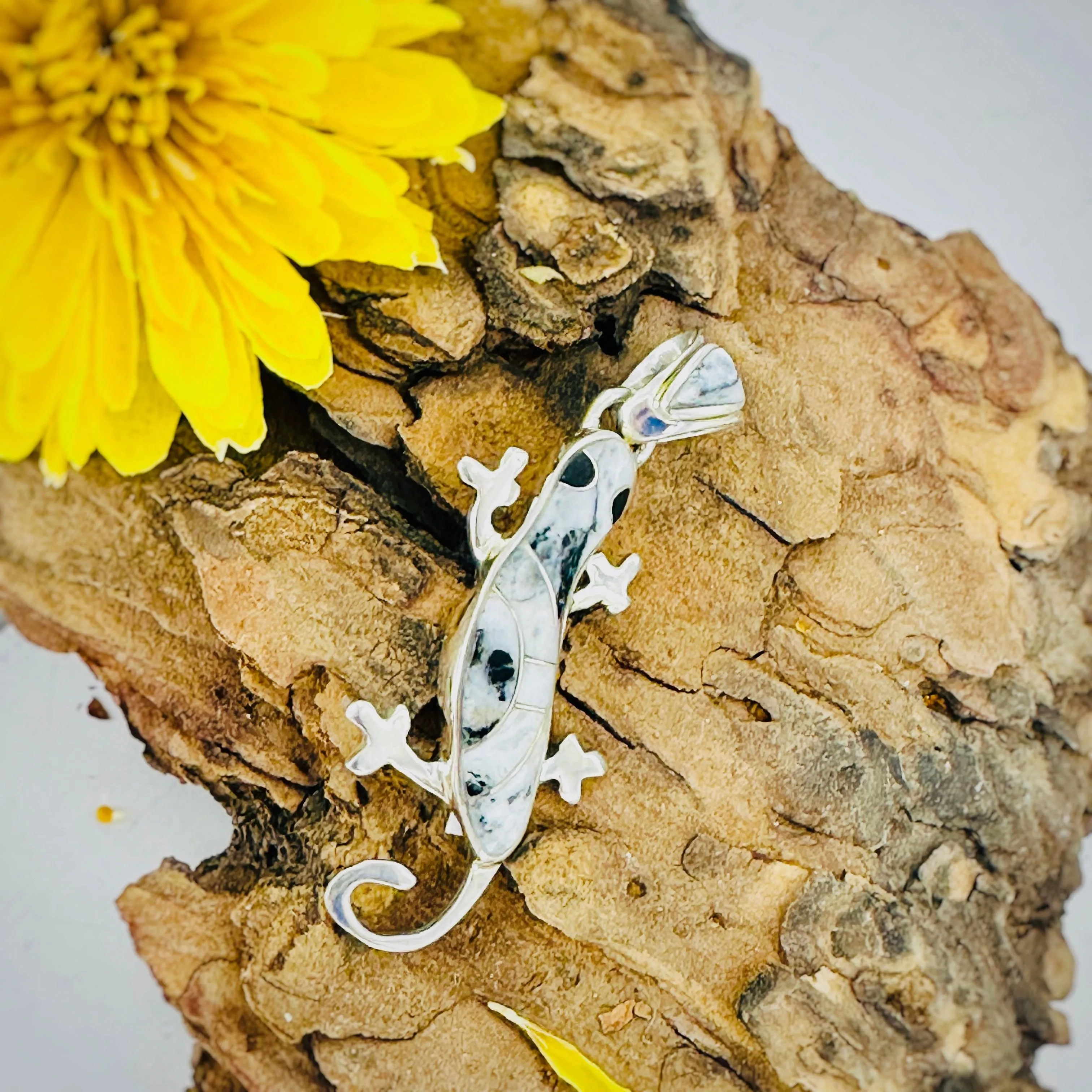 Gecko (White Buffalo) Pendant