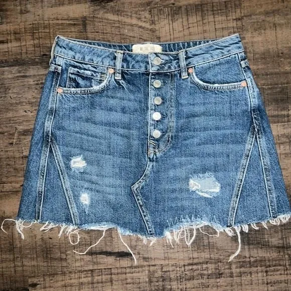 Product image for free people Denim mini skirt we the free button down size 27 blue distressed