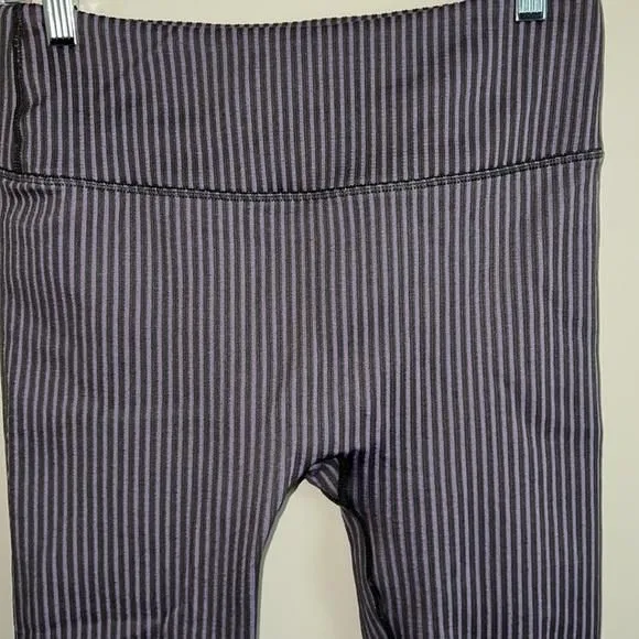 Listing Image Blurred Background