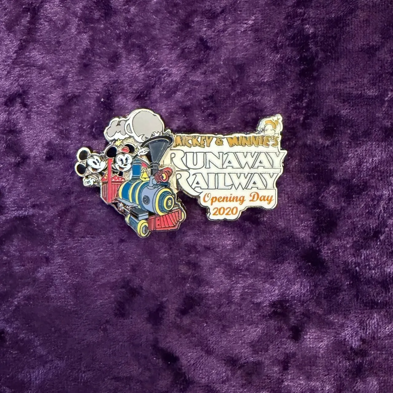Mickey & Minnie’s Runaway Railway Opening Day 2020 LE2000 Pin | Disney Parks
