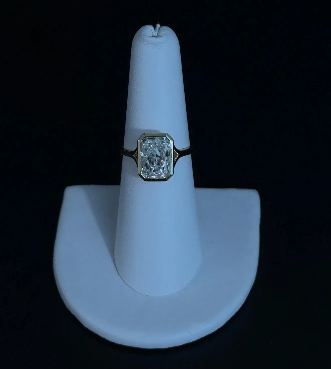 3.01ct Radiant E VVS2 Lab Diamond 14kt Yellow Gold Bezel Ring SR8816-RAD300A