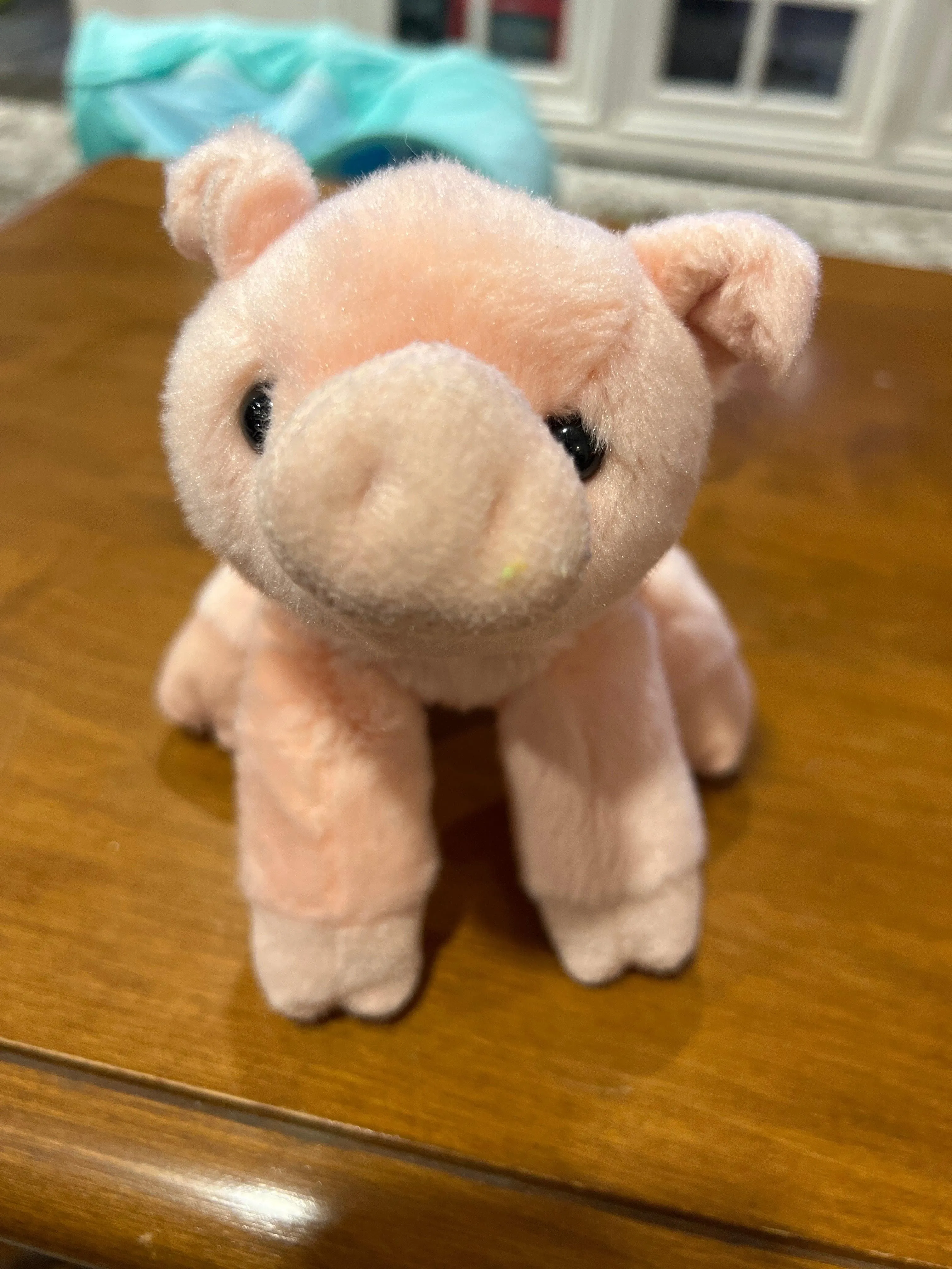 Aurora Pig, 6” No Tags