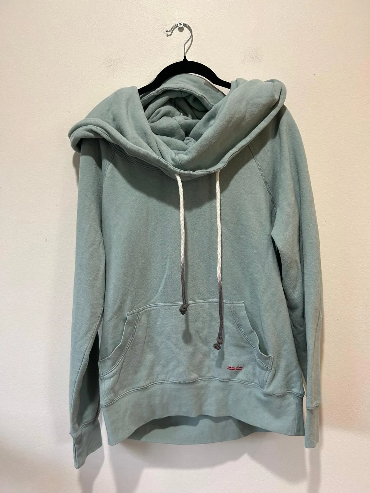 FBm5D3NzCCGPagEQJBt9 Picture 0