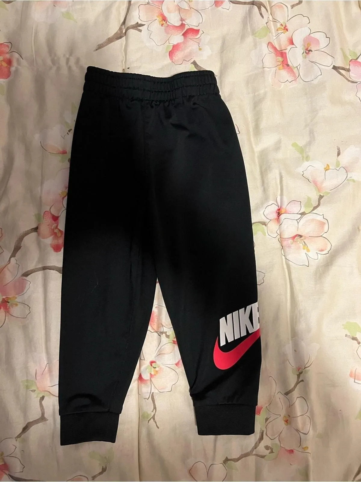 8ed2e1428303e50bc5dc356924f306fbdf58d4ff Picture 0