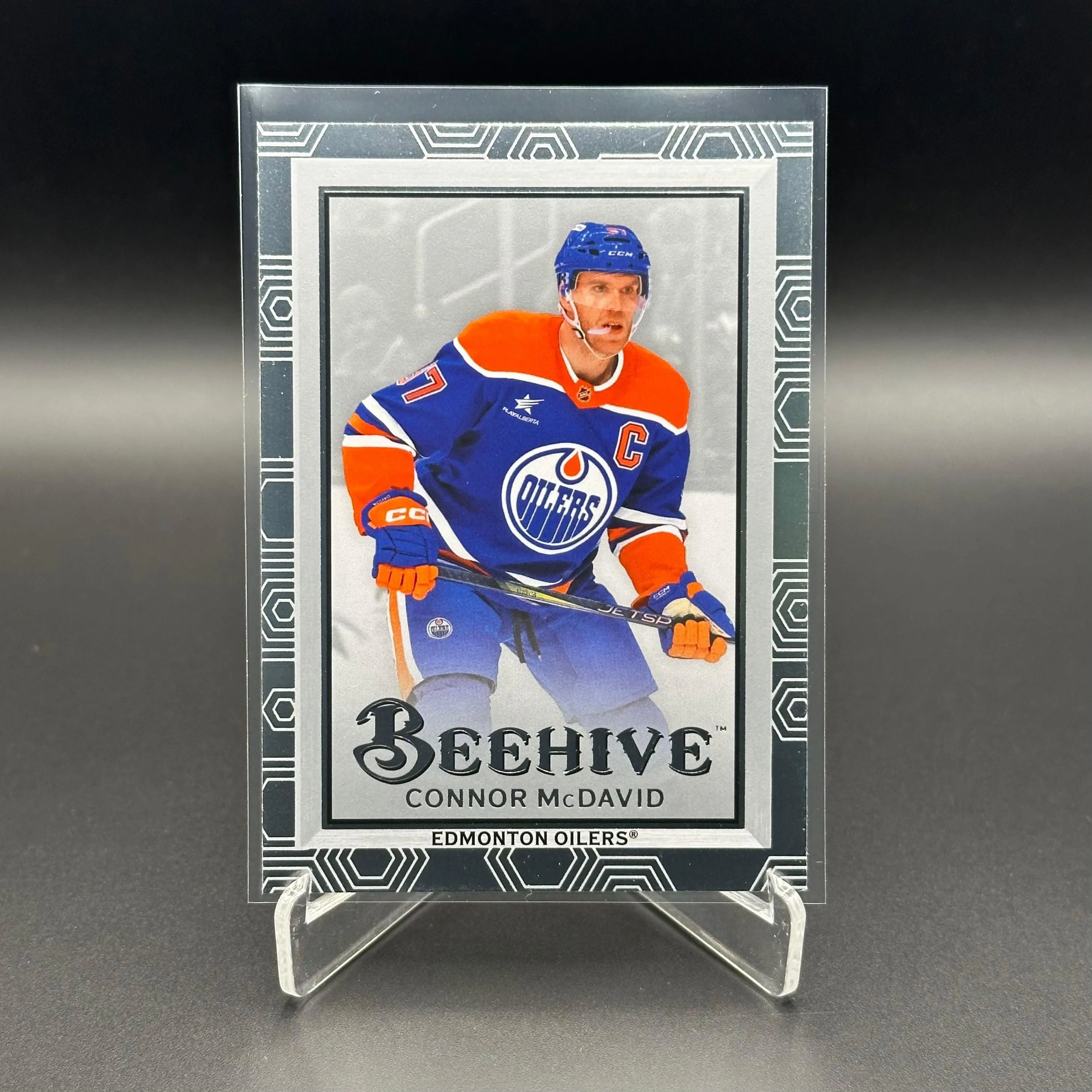 2024-25 Upper Deck Extended series CONNOR MCDAVID #BH-6 Beehive