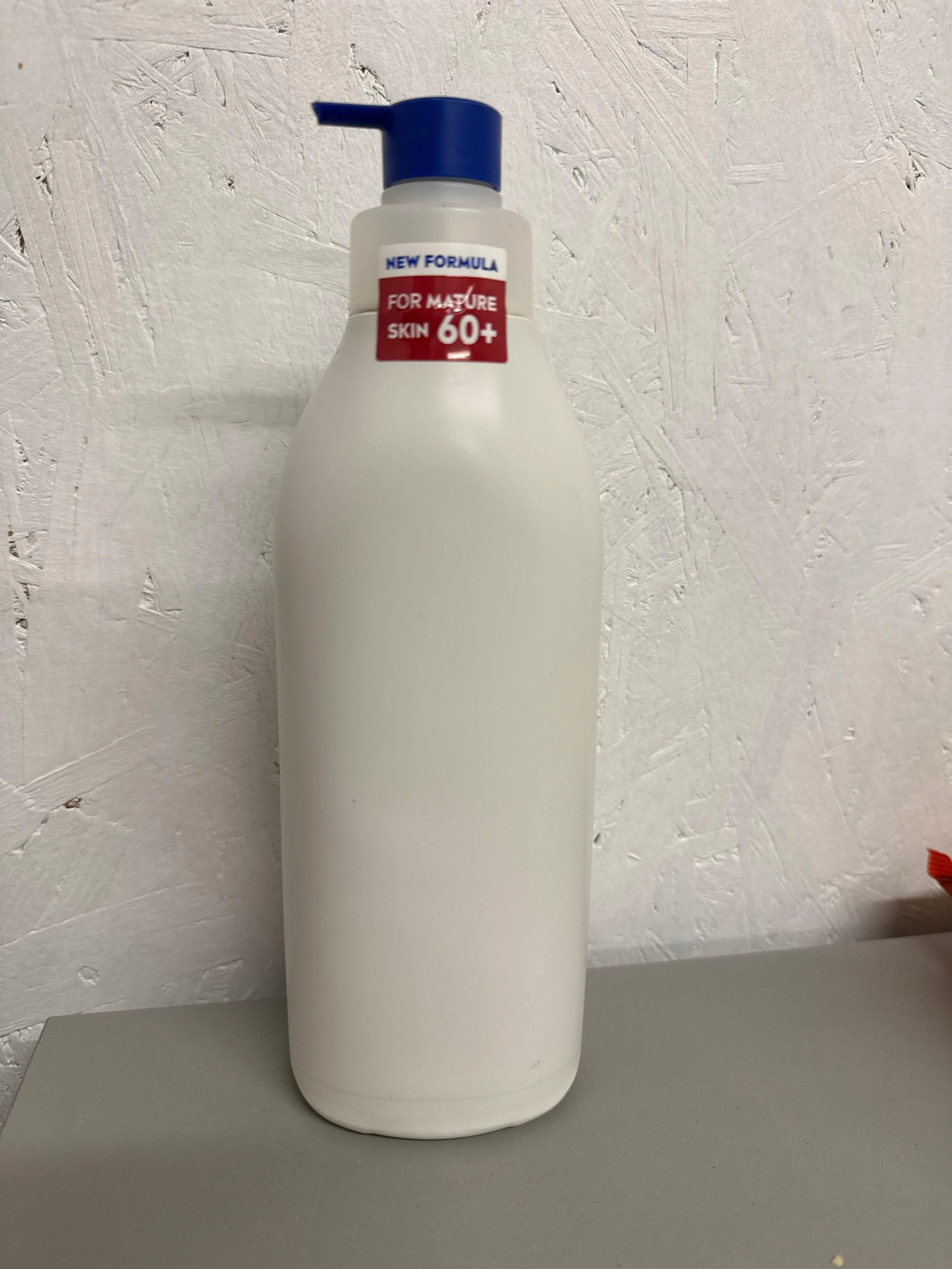 NIVEA Q10 Firming & Extra Nourishing Body Lotion - 400ml *No label*
