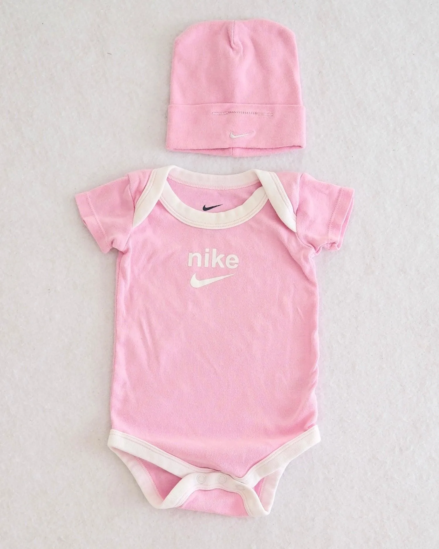 2010s Nike Pink Bodysuit + Beanie Set: 3m