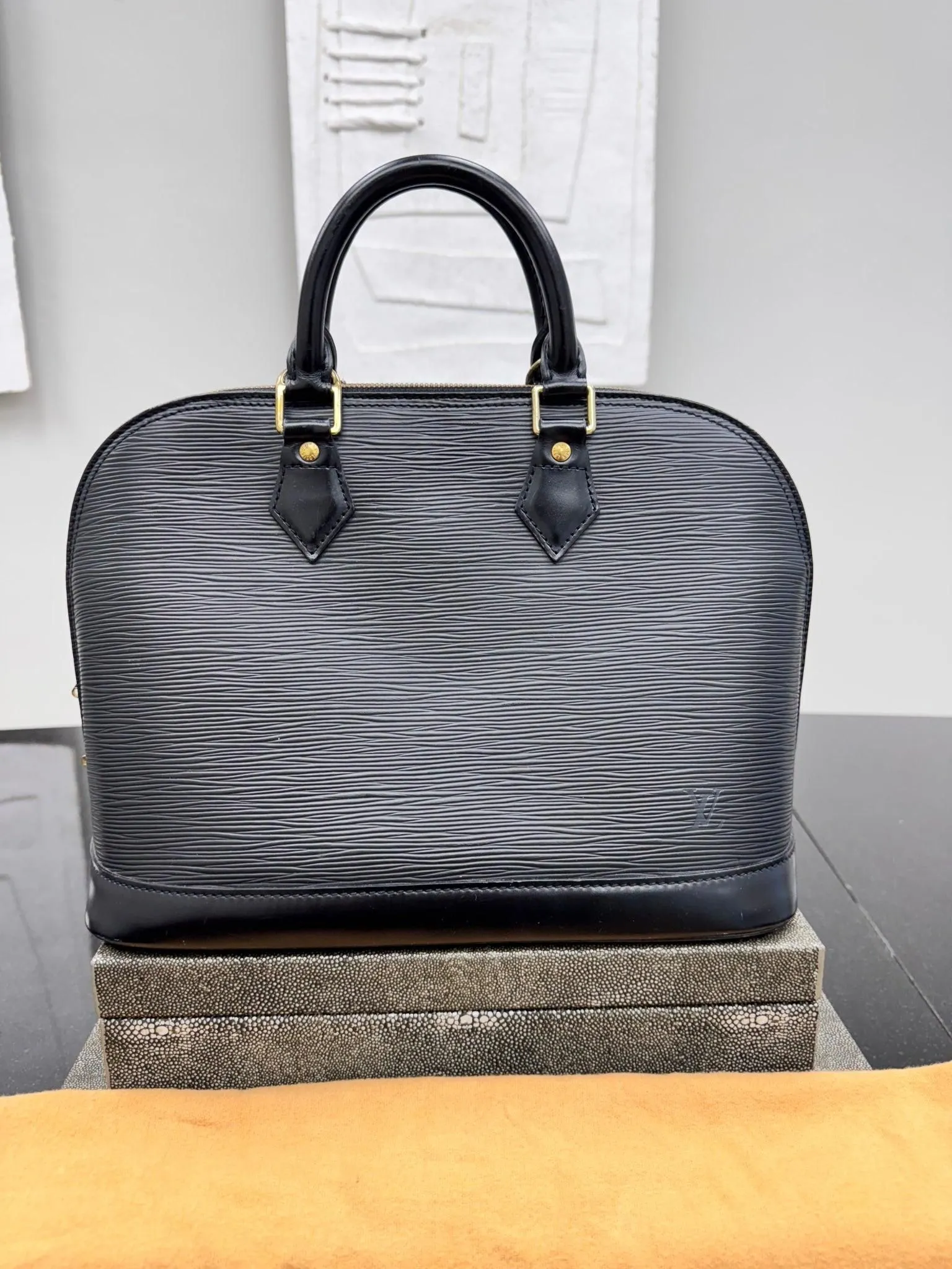 Louis Vuitton Black Epi Leather Alma PM