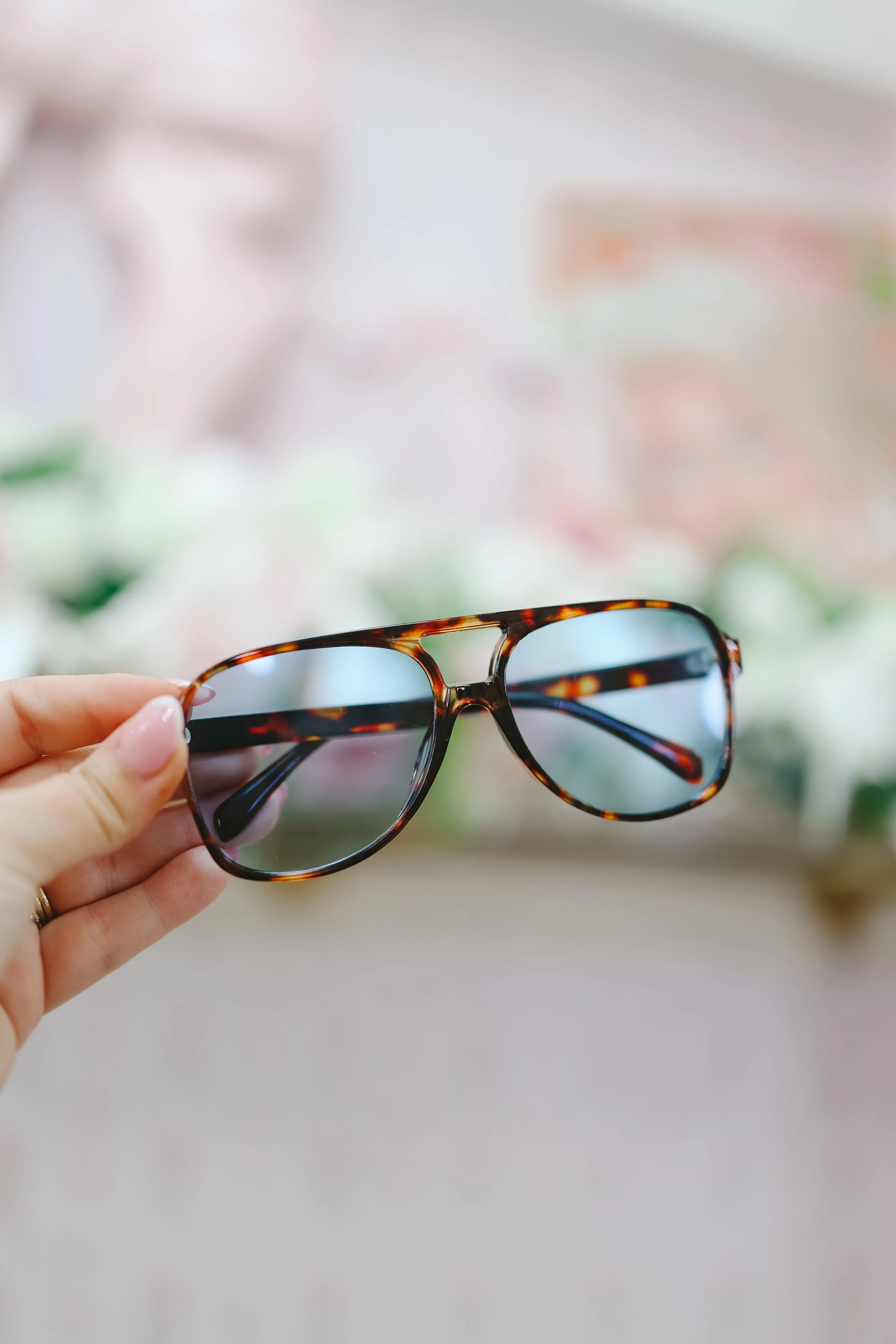 Katie Aviator Sunglasses - Tortoise Black