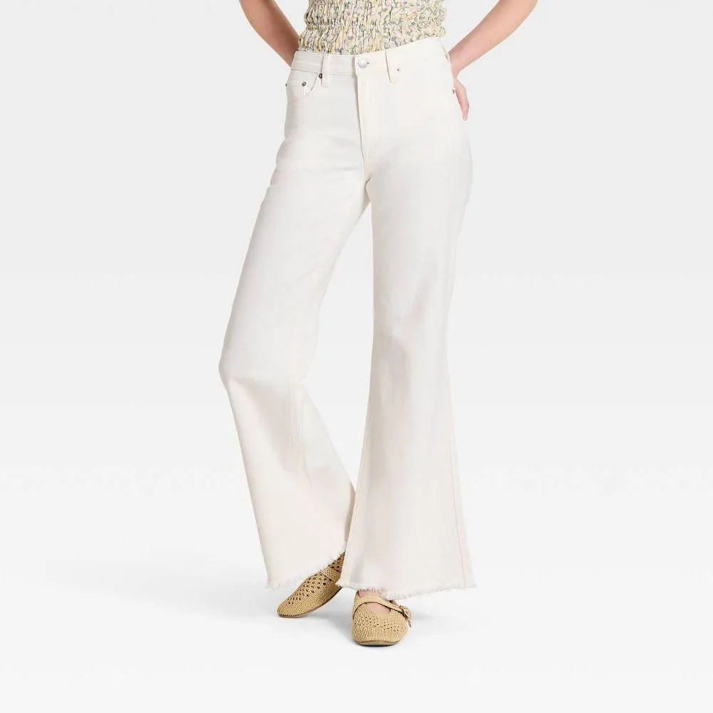 New without Tags - Women's Low-Rise Relaxed Denim Flare Jeans - Universal Thread White 2