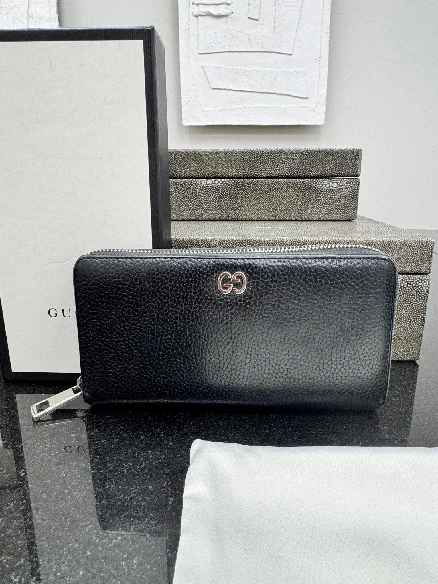 Gucci Black Grained Leather Long Zippy Wallet