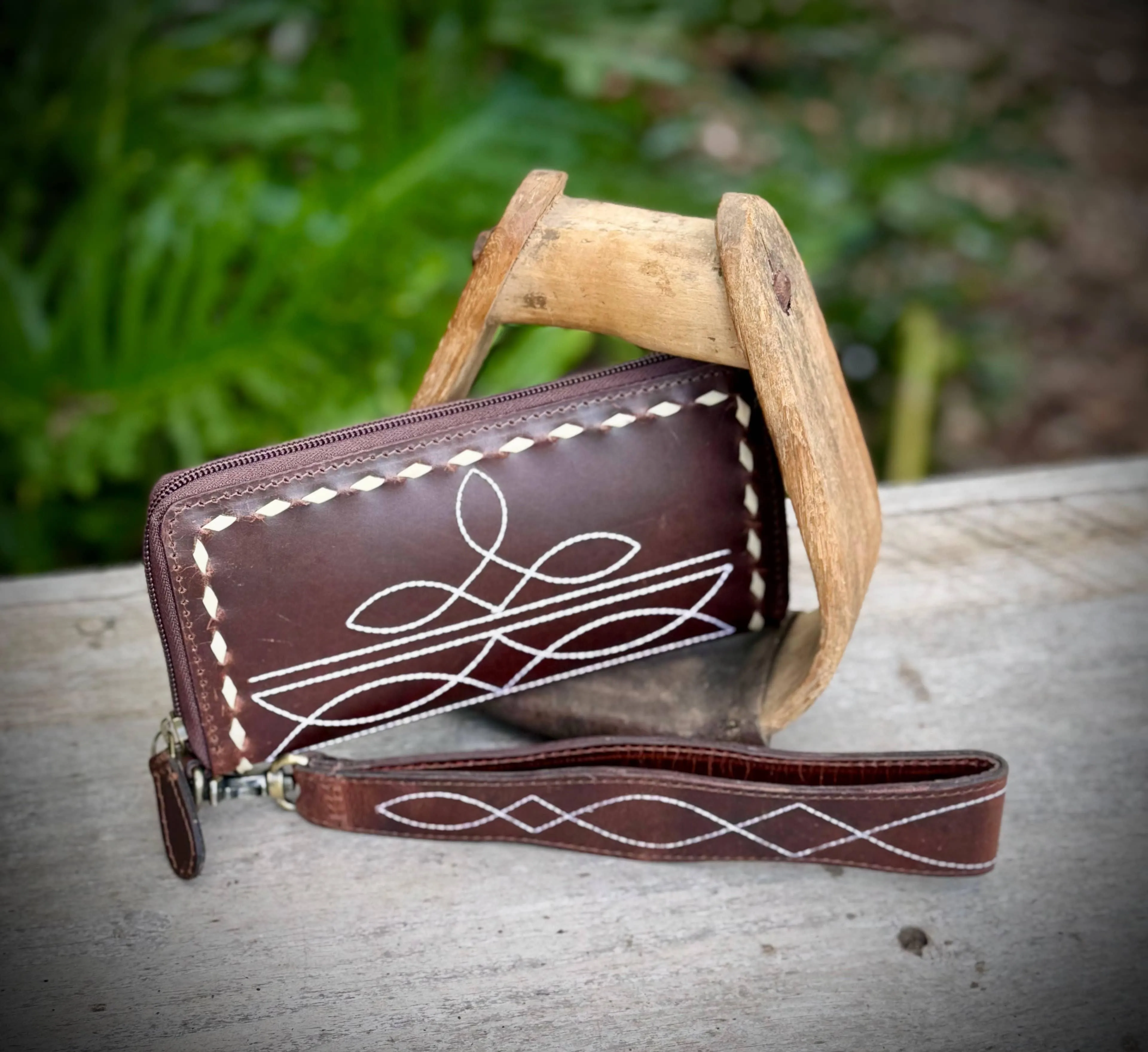 Western White Boot Stitch Leather Zipper Wallet Wristlet  