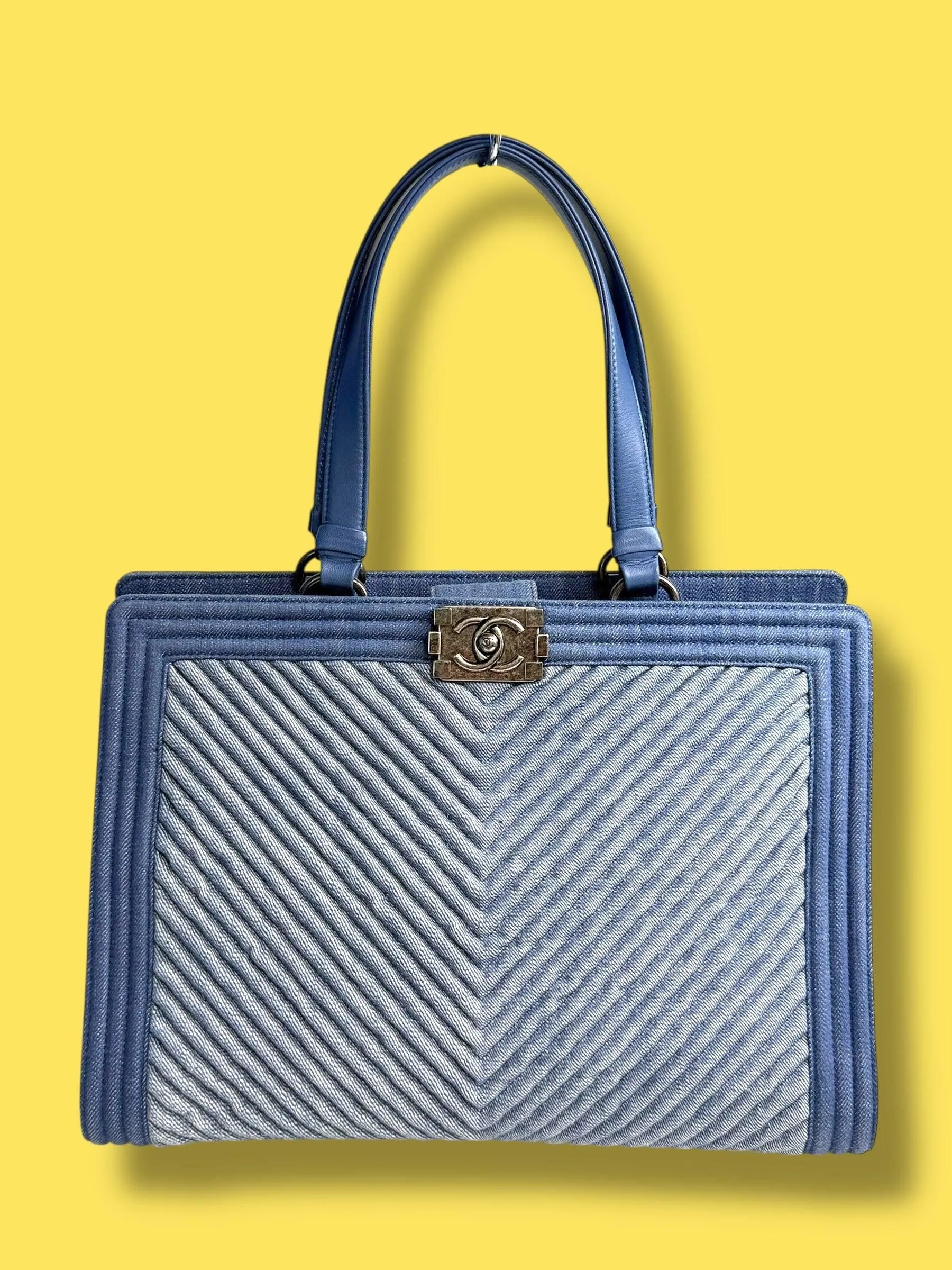 TBC164 CHANEL Chevron Denim Tote Bag Series 20 2014-2015