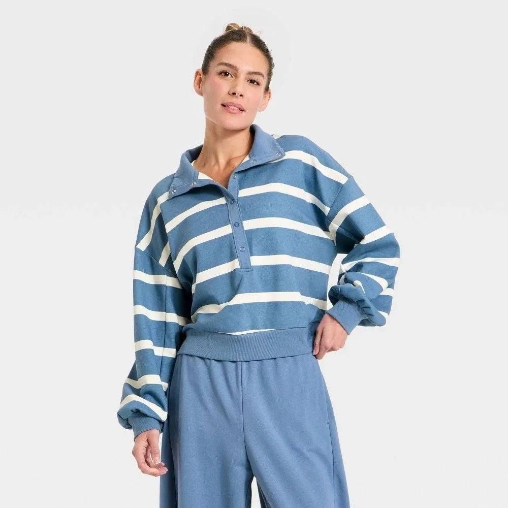 K-258 All in Motion Women's Small Blue/Cream Sweatshirt