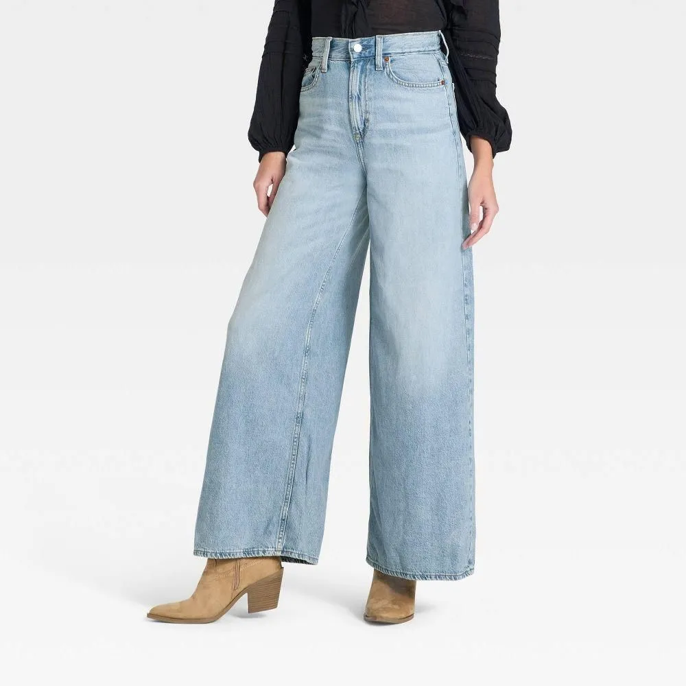 New without Tags - Size: 4 - Women's Highest-Rise Palazzo Wide Leg Jeans - Universal Thread Vintage