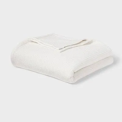 New without box - Threshold Matelasse Throw Bed Blanket 92x90 Heavyweight Ivory Full/Queen