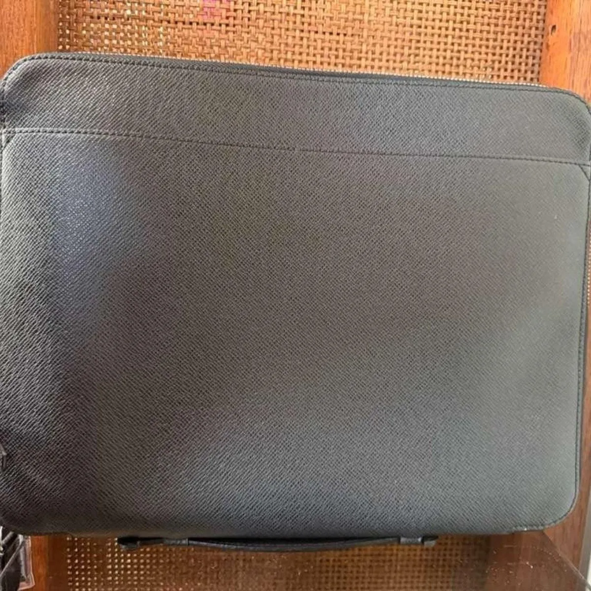 Louis Vuitton Taiga Vladimir Business Portfolio