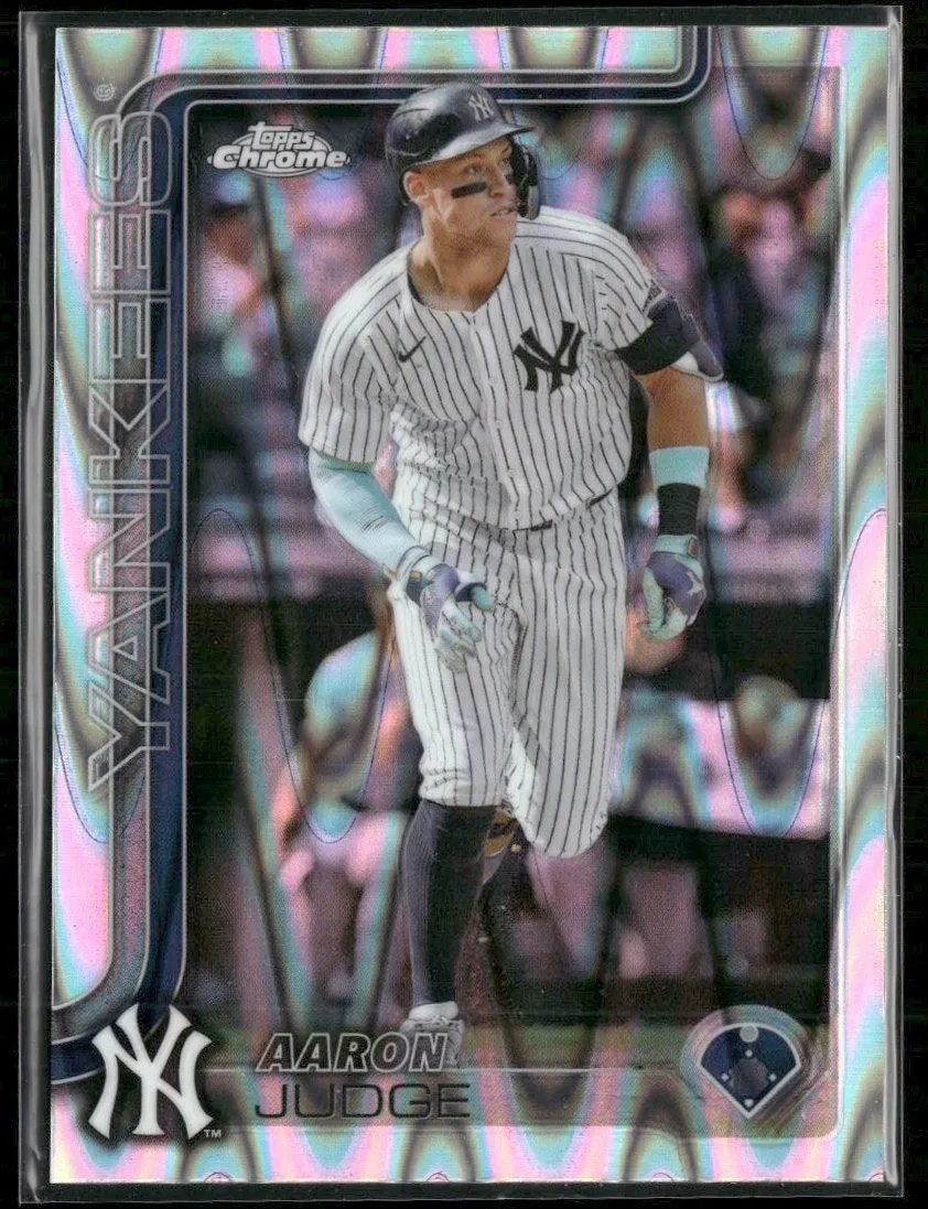 2025 Topps Chrome RayWave Refractors Aaron Judge #99