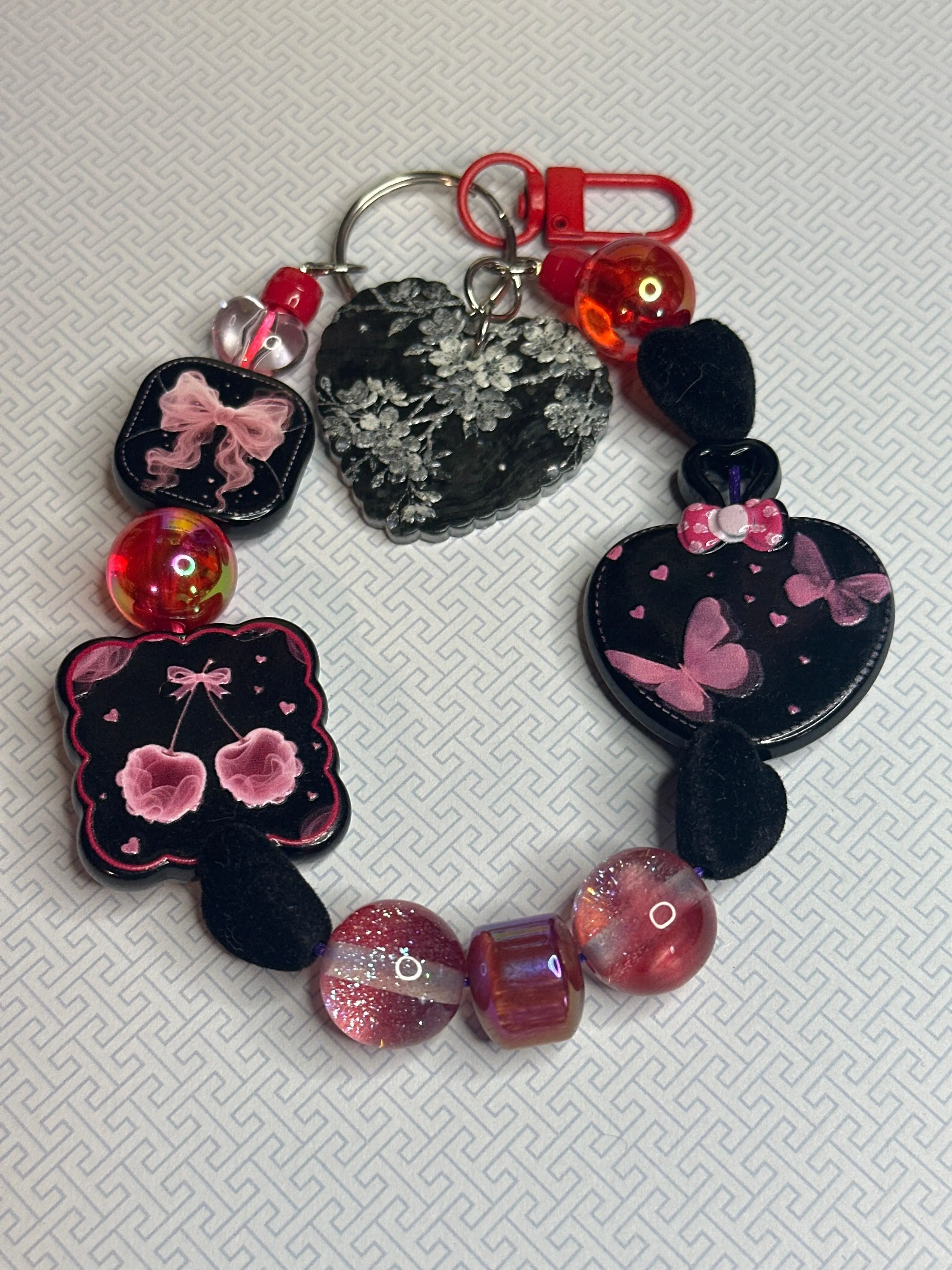 K086 Whimsigoth / Coquette Heart & Bow Beaded Keychain Bag Charm